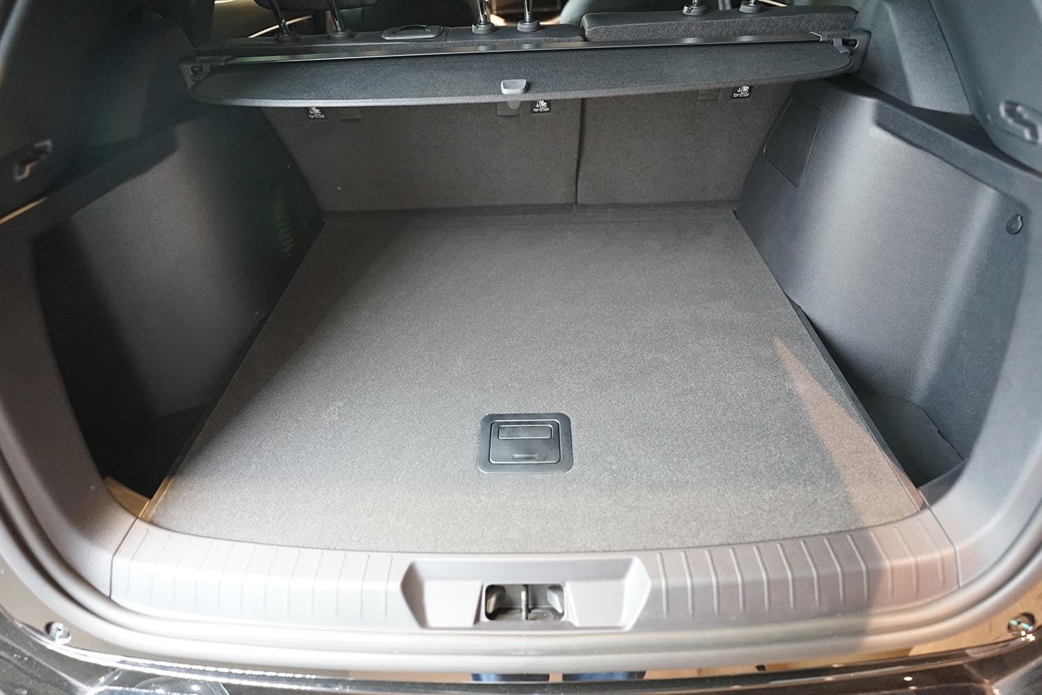 SCOUTT | Vasca Bagagliaio Proteggi Baule In TPE Su Misura Per HR-V 2015-2021, Bordo 4cm, Antiscivolo, Inodore, Arrotolabile