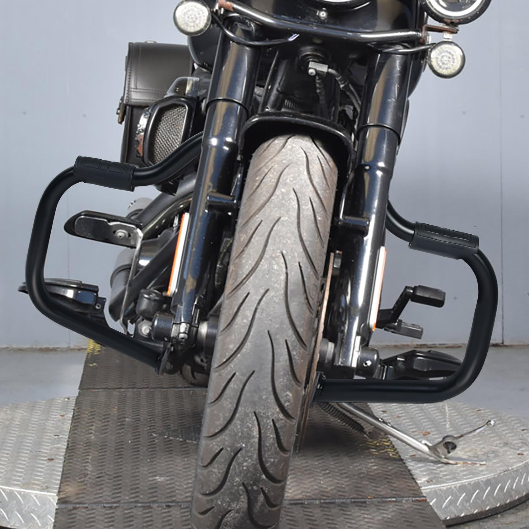 Amazon | TCT-MT エンジンガード 口ひげ クラッシュバー Harley Fat