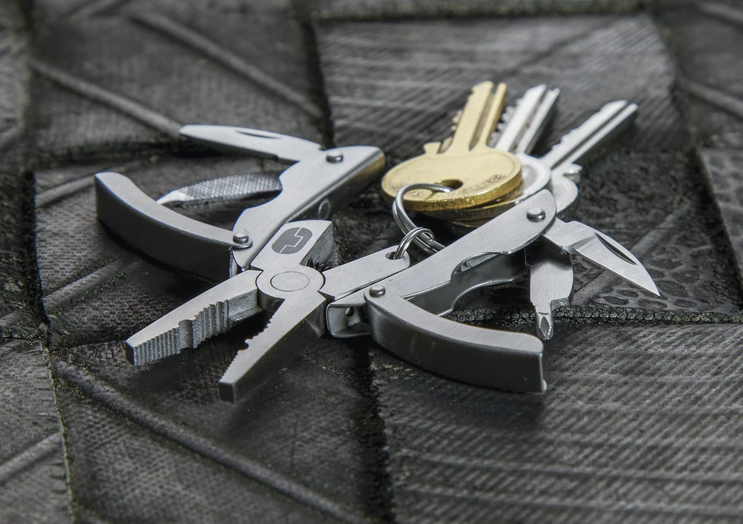 True Utility Scarab Compact Multi-Tool