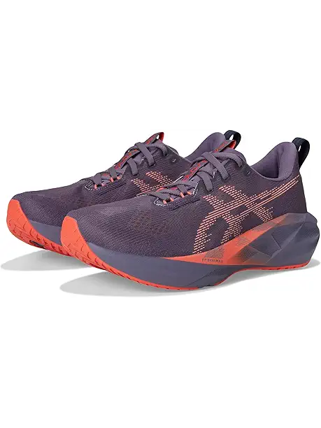 Женские кроссовки ASICS Novablast 5 для бега
