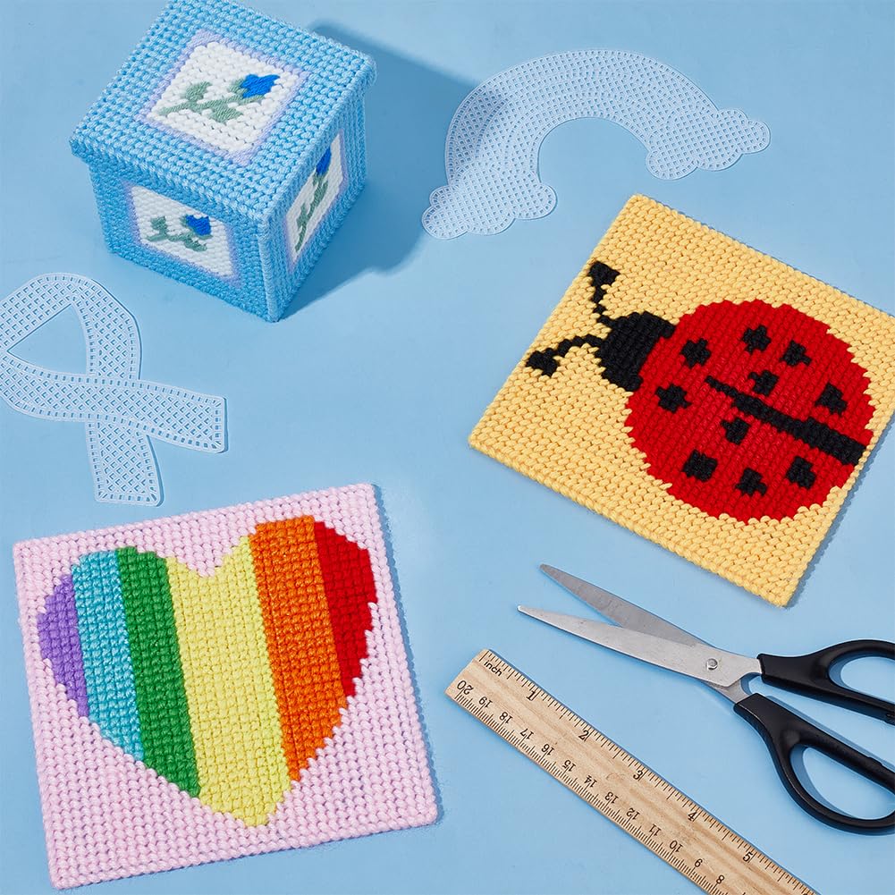FREEBLOSS 30 Stück Netz Kunststoff Leinwandplatten, 15 Formen, Kunststoff Netzplatten Zum Basteln, Nadelspitzen Leinwandnetz Zum Sticken, Kunststoff Netzplatten Zum Herstellen von Untersetzern