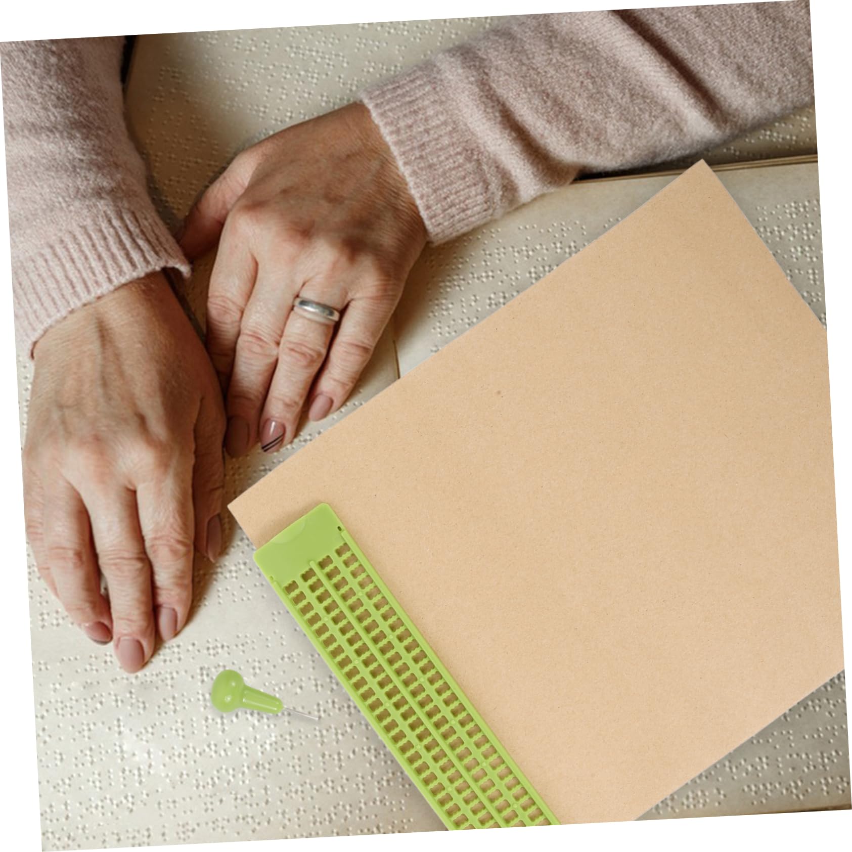 Juego De Escritura En Tablero Braille De 4 28 Hojas De Plástico Para Escribir En Braille A Ciegas Lápiz Óptico