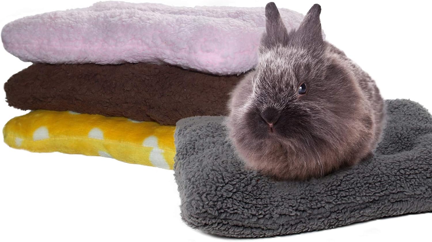 Rypet Guinea Pig Bed - Square Plush Warm Sleep Mat Pad for Squirrel Hedgehog Rabbit Chinchilla and Other Small Animals, Random Color