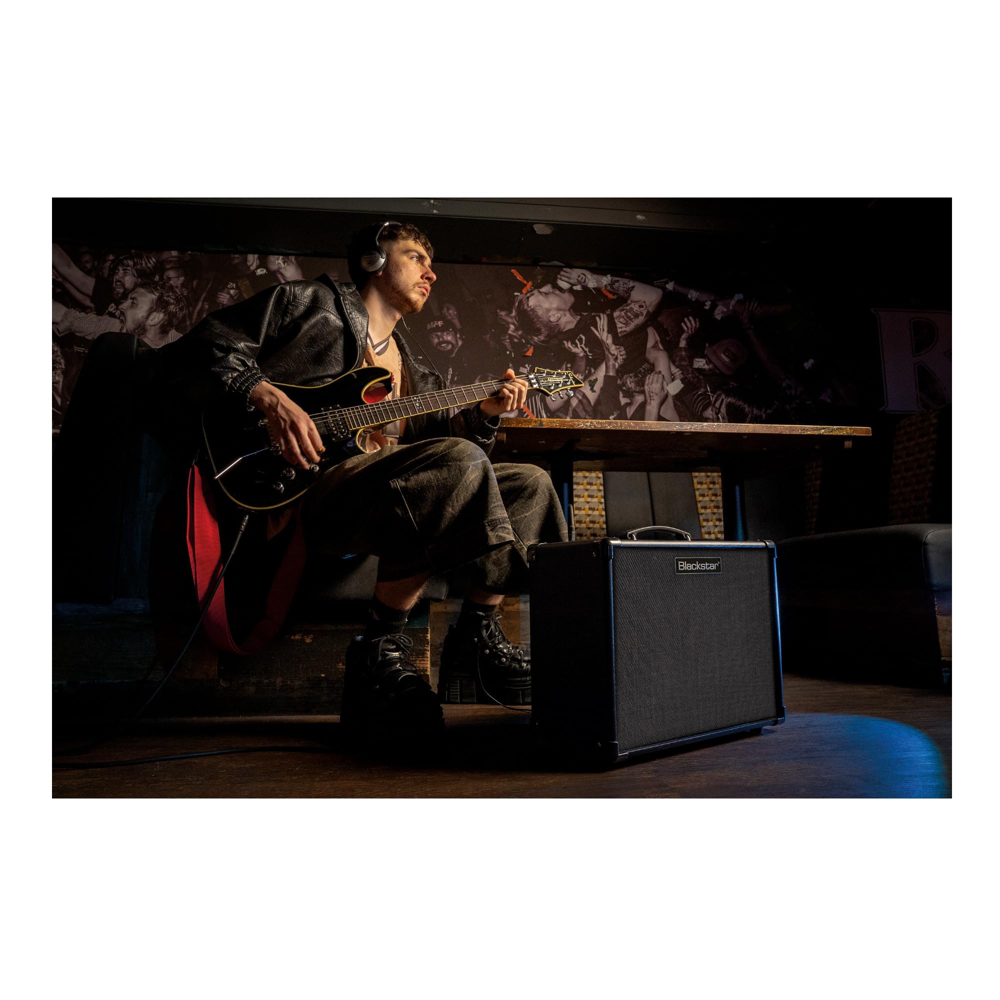 Blackstar ID:X 50 Digitaler 50W Gitarren-Combo-Verstärker mit integrierten Effekten, sechs Amp-Voices, variablen Leistungsmodi, USB-C- und XLR-Ausgang für Zuhause, Studio und Bühne