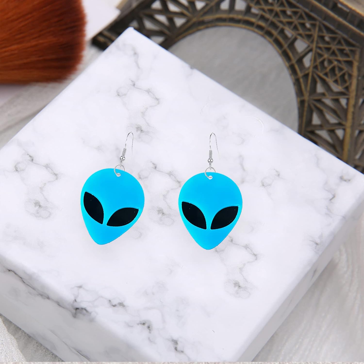 YUNXI Punk Halloween Acrylic Alien Earrings for Women Cute Funny Cartoon Alien Head Resin Dangle Drop Statement Earrings Jewelry - Image 6