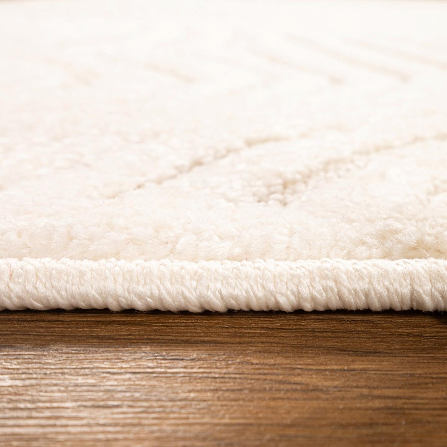 LUXE WEAVERS Abstract Swirl Cream 2x3 Area Rug, Modern Shapes Carpet