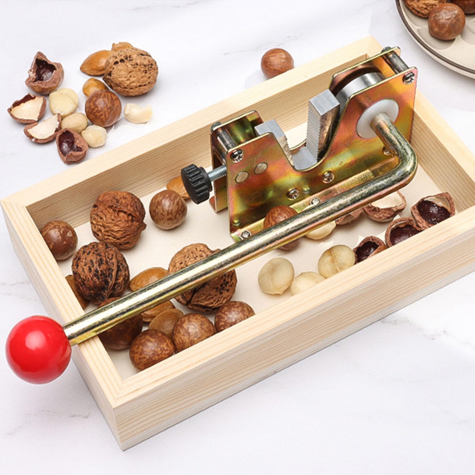 Casse-Noix en métal avec Bords Lisses, Base en Bois, Dispositif de décorticage Polyvalent pour Divers ustensiles de Cuisine, Casse-Noix Pratiques pour Noix, Noix de Macadamia