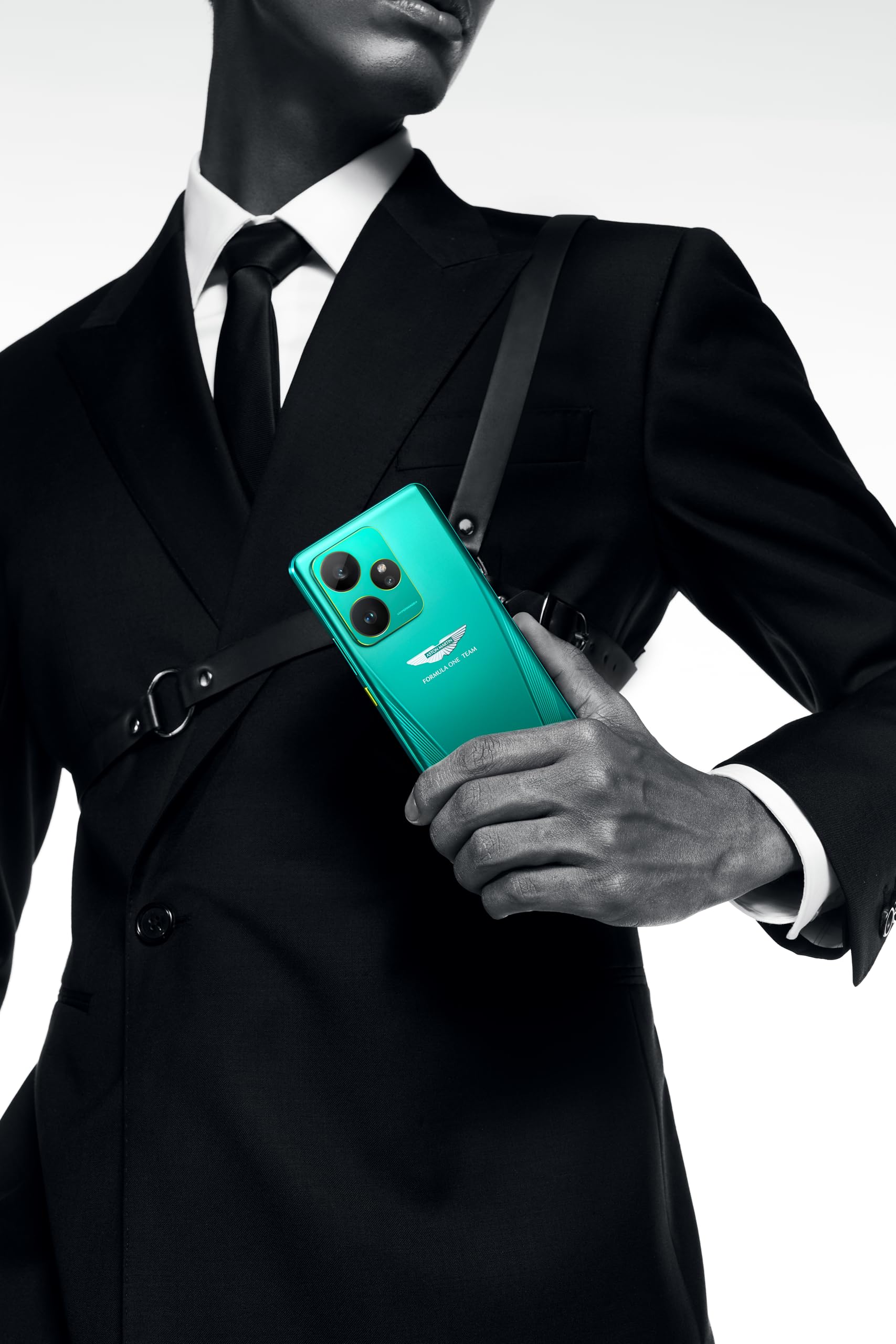 realme Smartfon GT7 5G, 16 + 512 GB, Aston Martin Green, bateria 7000 mAh, ładowanie 120 W, procesor Dimensity 9400, aparat IMX906, AI Planner (ograniczone zapasy)