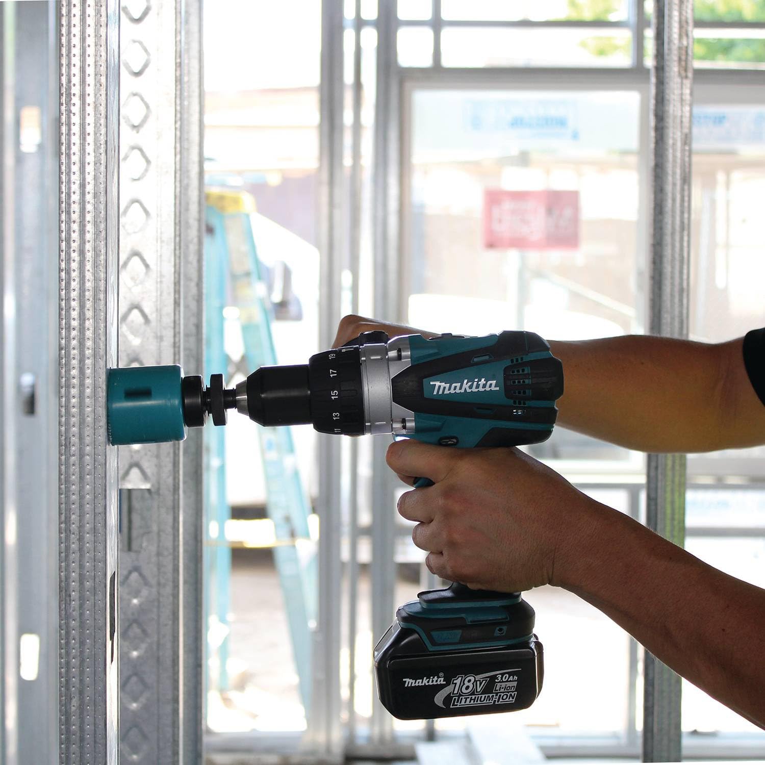 Makita LXPH03 18V LXT® Lithium-Ion Cordless 1/2" Hammer Driver Drill Kit