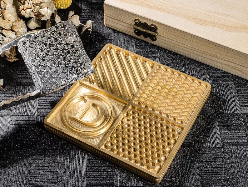 Sello de hielo personalizado de latón para cubos de whiskey miniatura 2