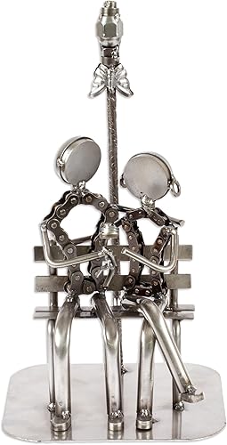 NOVICA Escultura hecha a mano de piezas de automóvil recicladas, hecha a mano, romántico, metal mexicano, rústico, [13.5 pulgadas de alto x 6.75