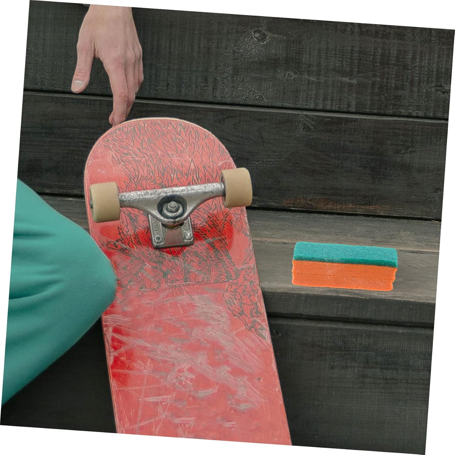 Mikikit 4pcs Skateboard Grip Tape Cleaner -wear Rubber Eraser for Effortless Cleaning of Grip Tape Compact Design for Skateboards Tennis Rackets and Shoe Soles Stylish