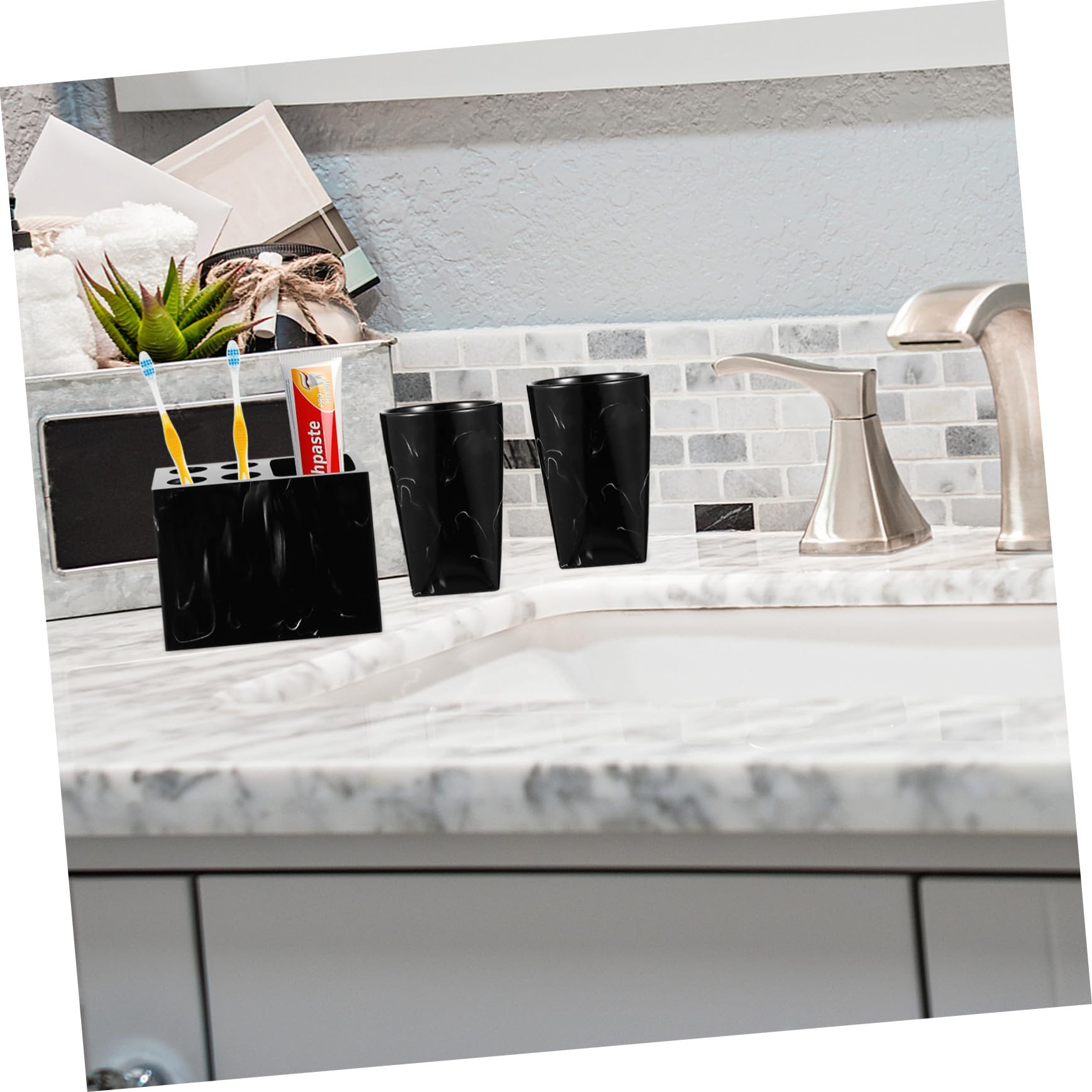Healifty Set de Accesorios de Baño Diseño Jaspeado, Soporte para Cepillos de Dientes, Botella de Mano, Vasos para Enjuague y Jabonera de Resina Negra Práctica y Cómoda