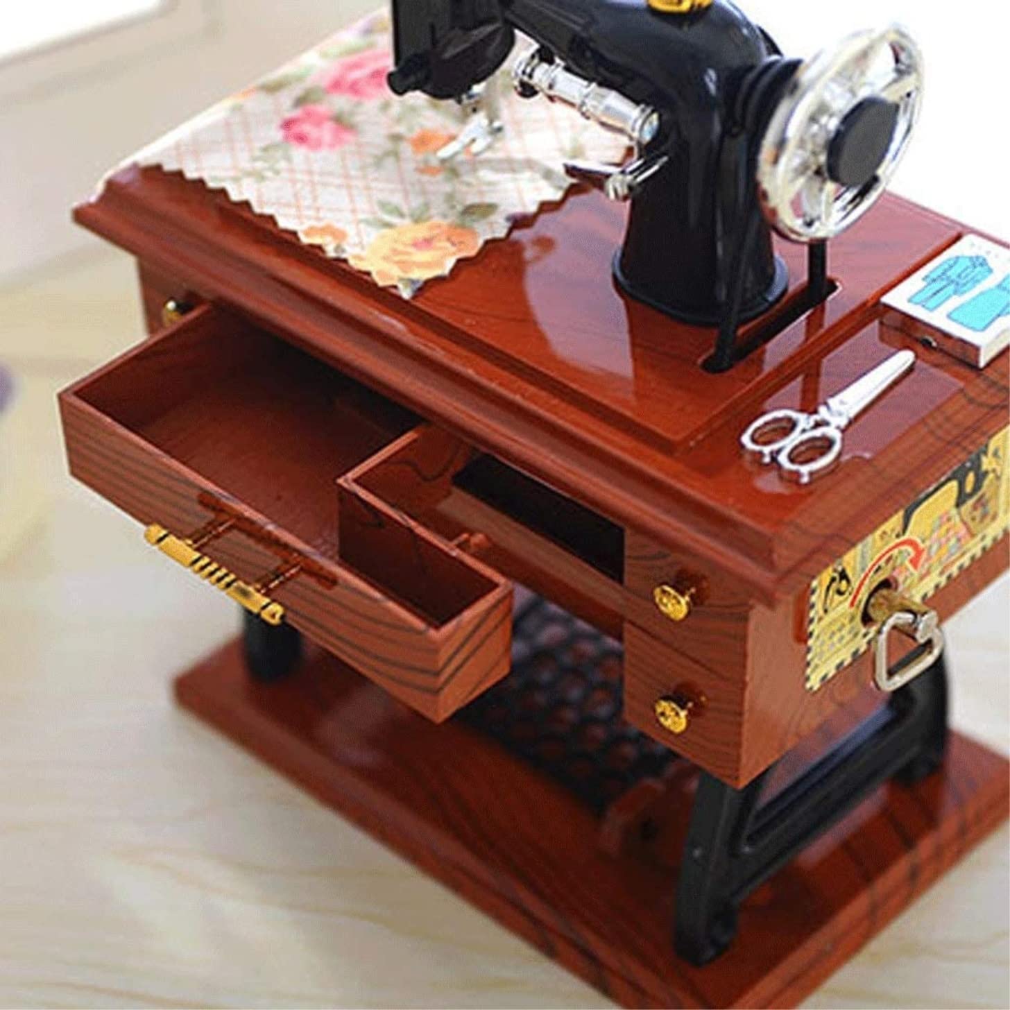 Caja de música Caja De Musica Niña Caja De Música De Máquina De Coser Caja De Música De Decoración De Plástico con Cajón para Cumpleaños De Navidad Caja Musical Personalizada(17 * 10 * 22cm)