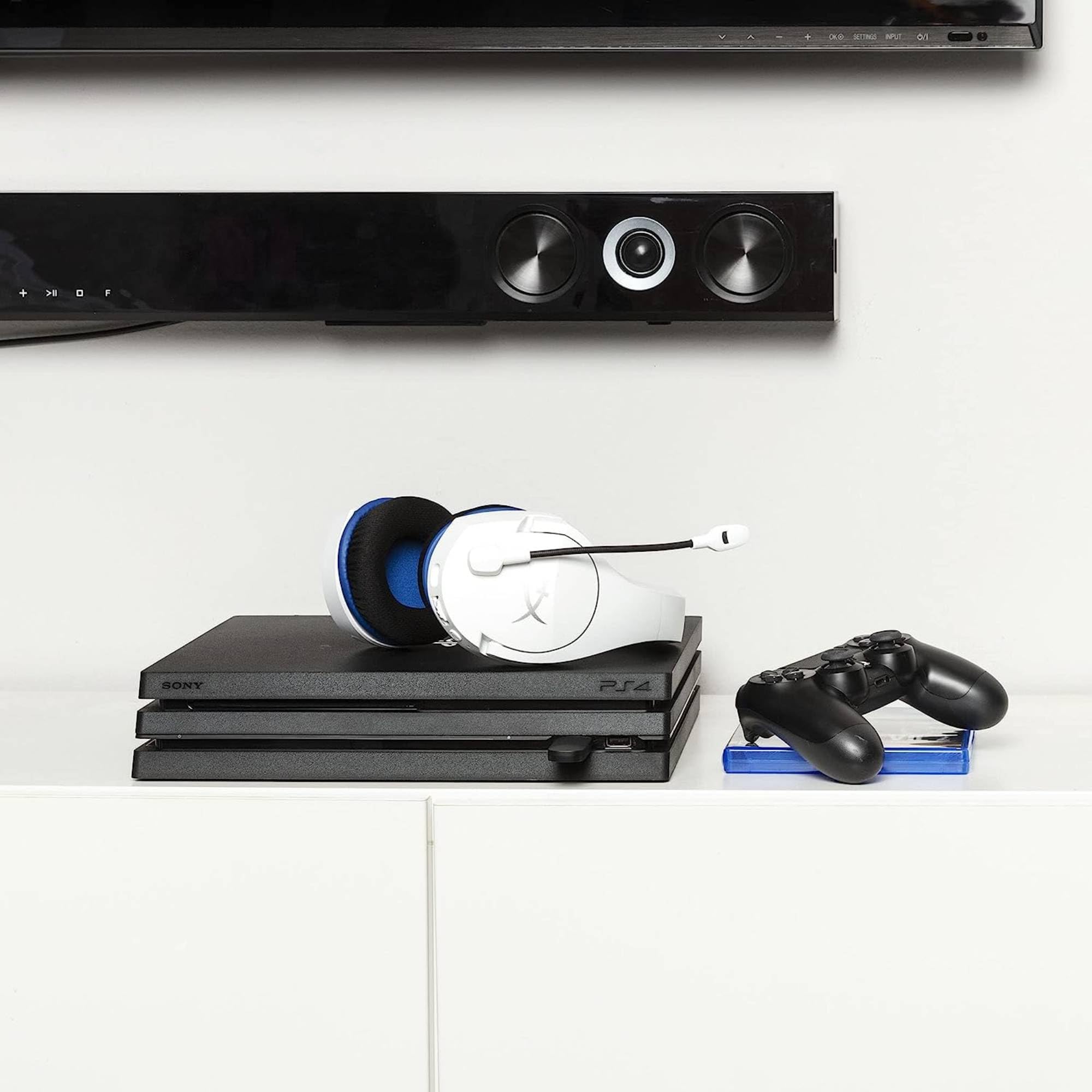 HyperX Stinger Core, Cuffie da Gaming senza Filo, Connessione a 2,4 GHz, Telaio in Acciaio, Cuscinetti in Memory Foam Rivestiti in Tessuto, Autonomia 17 Ore, Adatto per PC, PS4 e PS5, Bianco/Blu