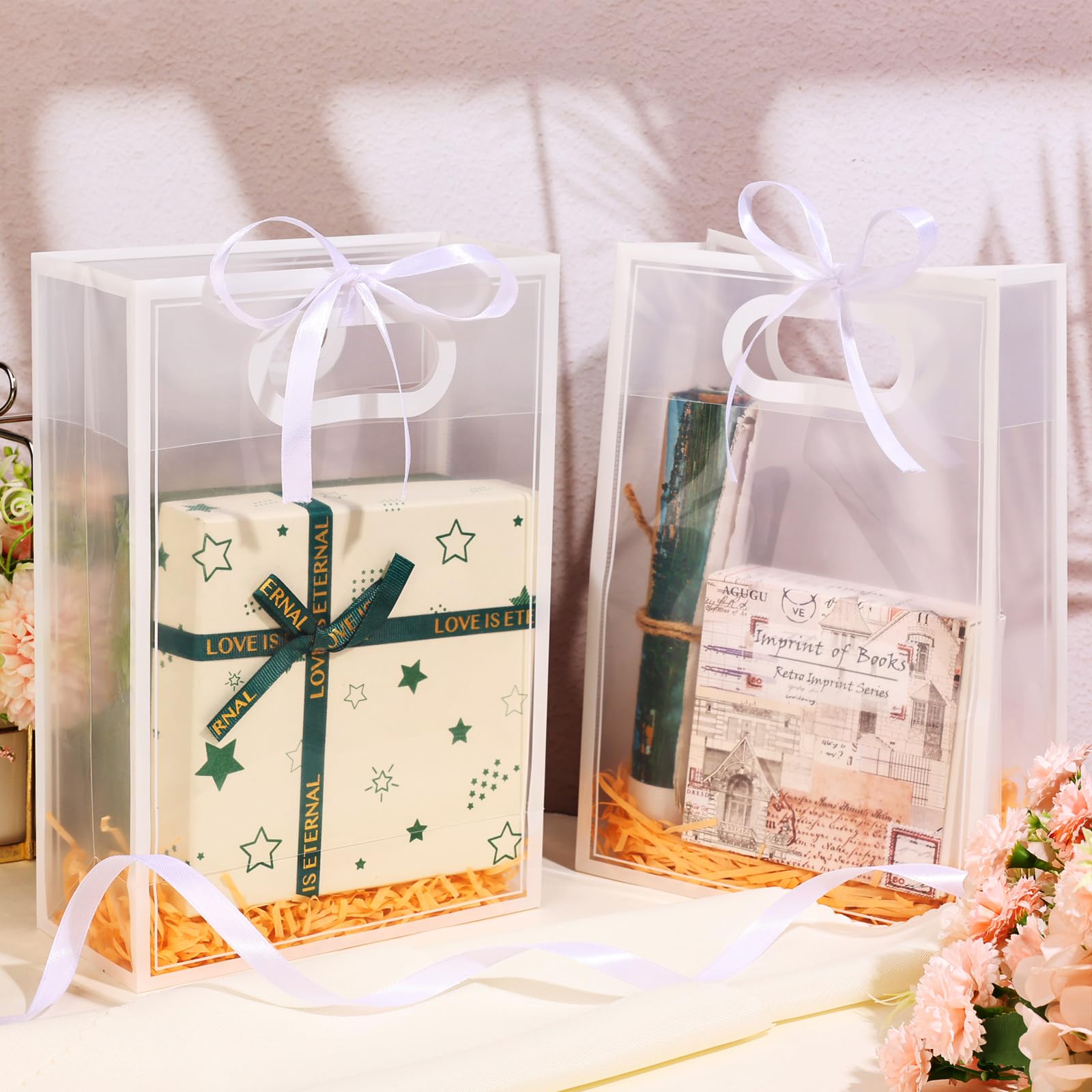 ALEXPRE 24 bolsas de regalo de plástico transparente con asas de 7 x 10 x 3.2 pulgadas, bolsas de regalo reutilizables de polipropileno con cinta, bolsas de regalo de plástico transparente para bodas,