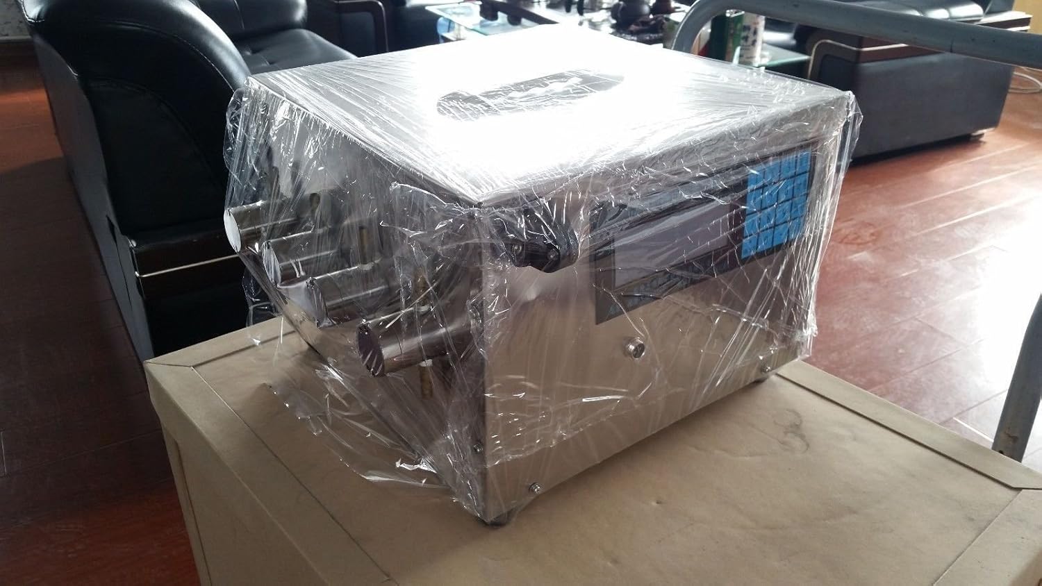 Brand new liquid filling machine 4 filling heads control