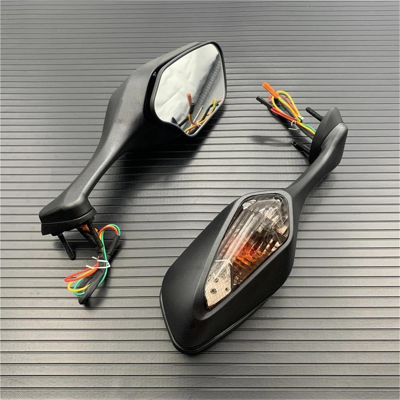 Espejo retrovisor de motocicleta CBR 1000 RR con acabado aerodinámico premium