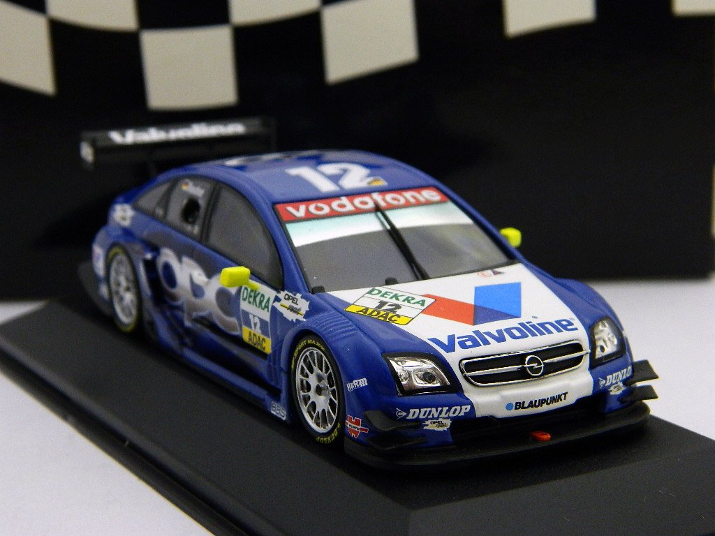 Minichamps 1/43 scale Diecast - 400 054612 Opel Vectra GTS V8 DTM 2005 Reuter