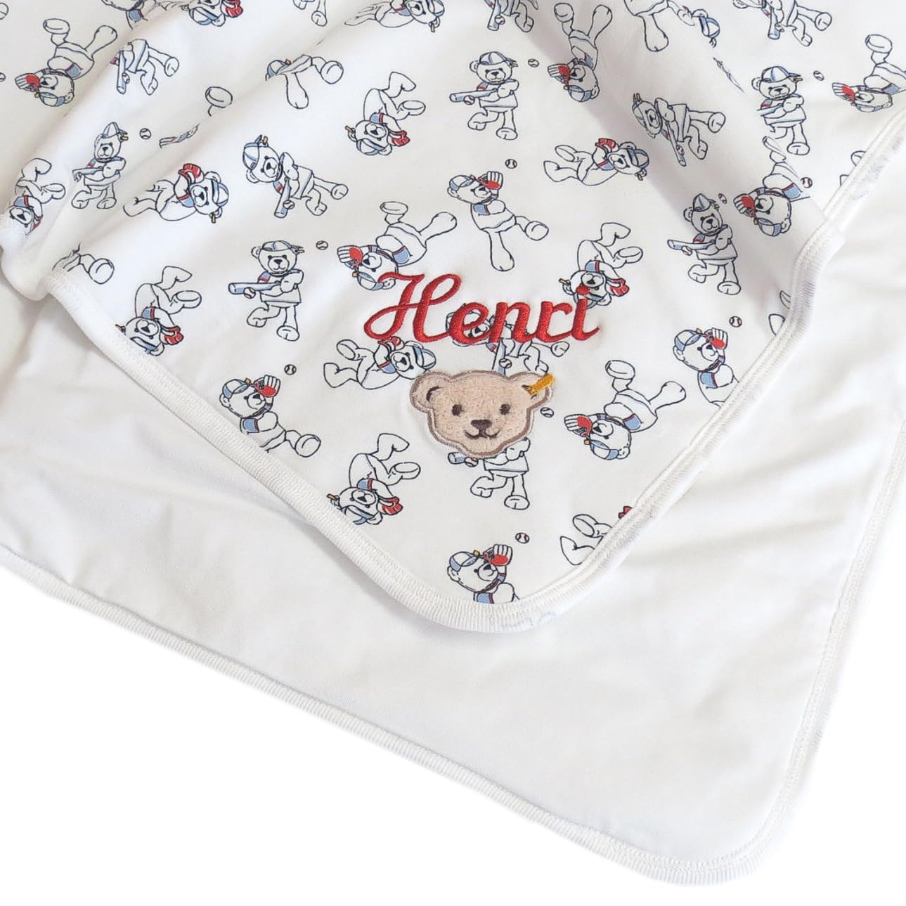 Babydecke mit Ihrem Wunsch-Namen Bestickt Baseball-Teddy cremeweiß 90 cm x 60 cm als Namensdecke personalisierte Steiffdecke Jerseydecke mit Teddy-Applikation