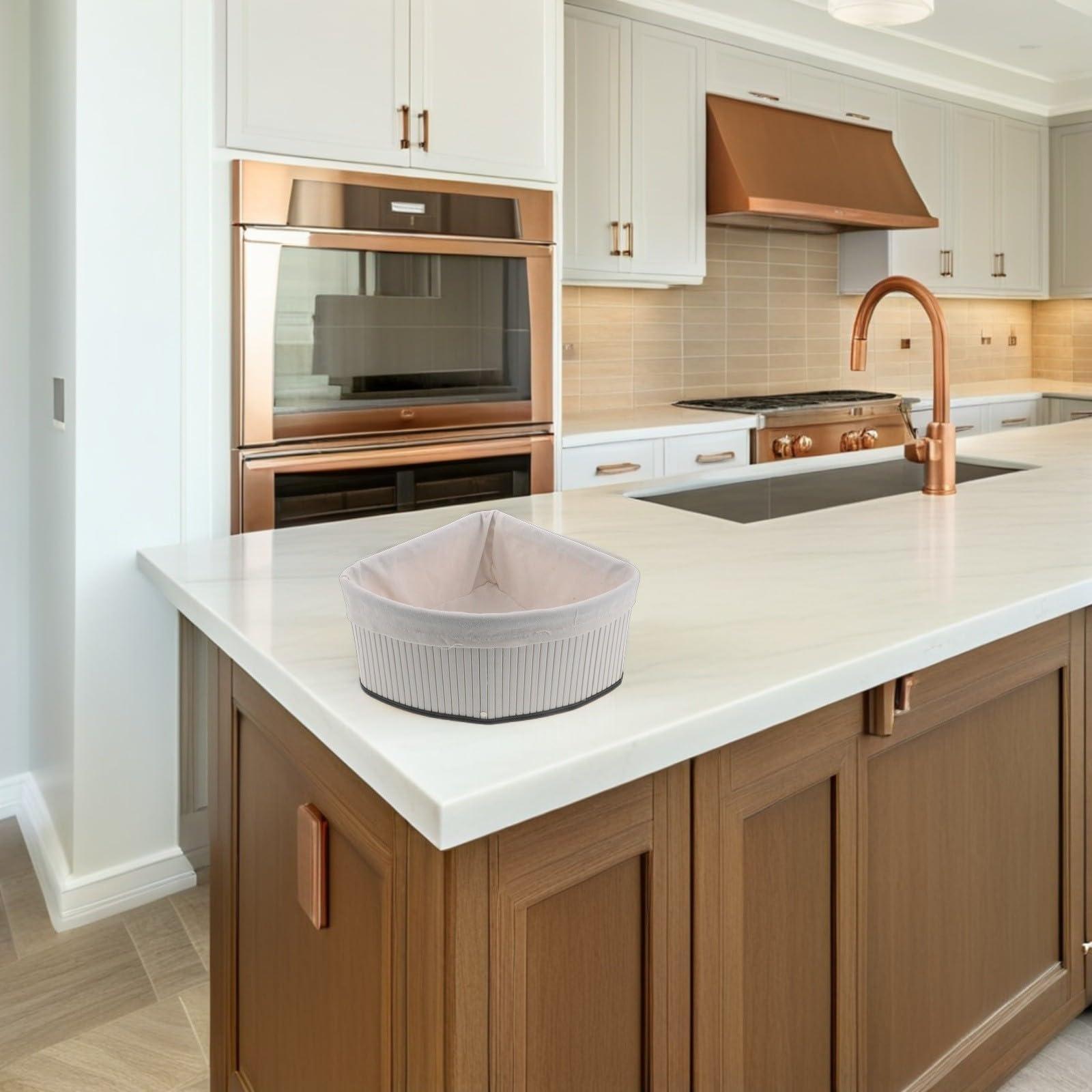 Cesta Organizadora de Bambú en Forma de Abanico Triangular para Armarios con Diseño Tejido y Forro, Maximiza Espacio en Esquinas para Cocina y Dormitorio
