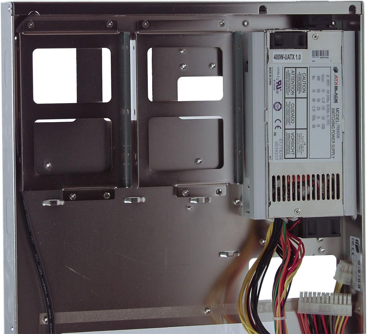 8 Node PC Blade Chassis with 400 watts ps and a 8U housing for microATX, ATX and Extended ATX Motherboard in a 19 inch Rack Cabinet