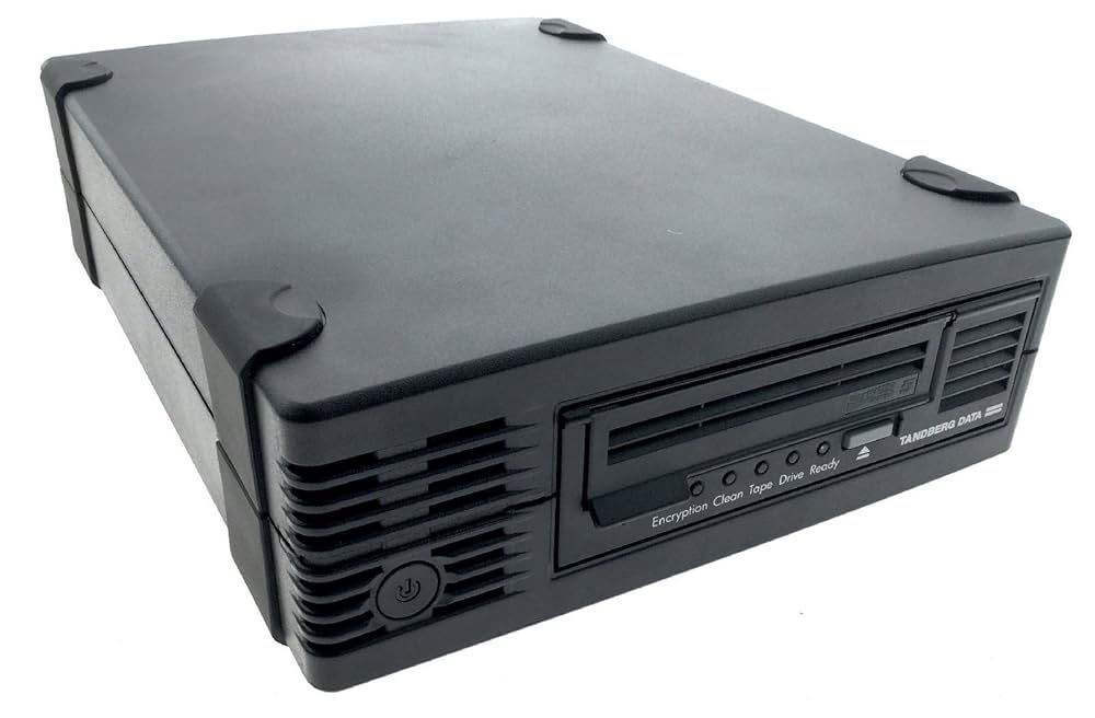 LTO5 テープドライブ Amazon.co.jp: Tandberg Data LTO5 ハーフハイト 外付テープ