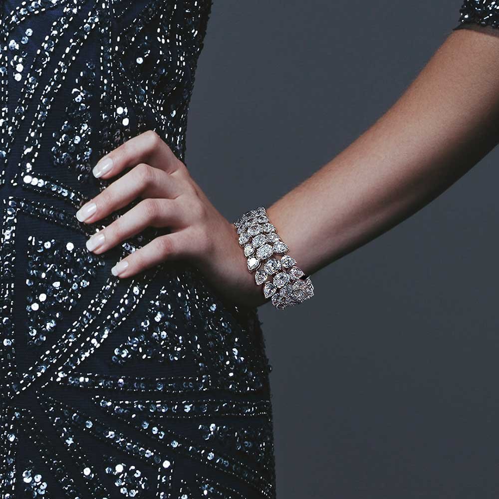 Bling Jewelry Elegantes Armband Mit Mehreren Reihen Von Kubischen Zirkonia-Perlen In Abgestufter Cluster-Form, Perfekt Für Den Abschlussball Oder Die Hochzeit Von Frauen. Silberbeschichtet.