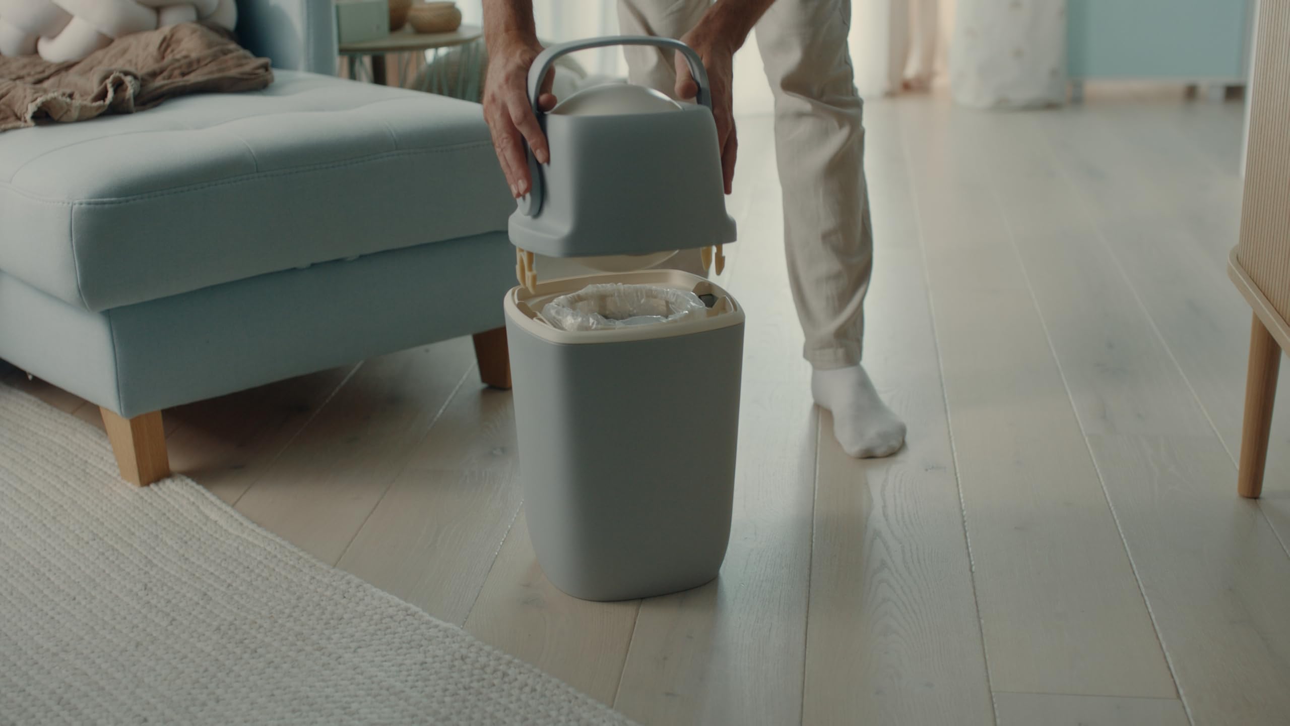 (air)well bin Windeleimer Geruchsdicht – Windelmülleimer mit Geruchsstopp-System, Einhändige Bedienung, Kapazität bis zu 22 Windeln, Hygienischer Wickeleimer für Badezimmer & Babyzimmer (Grey)