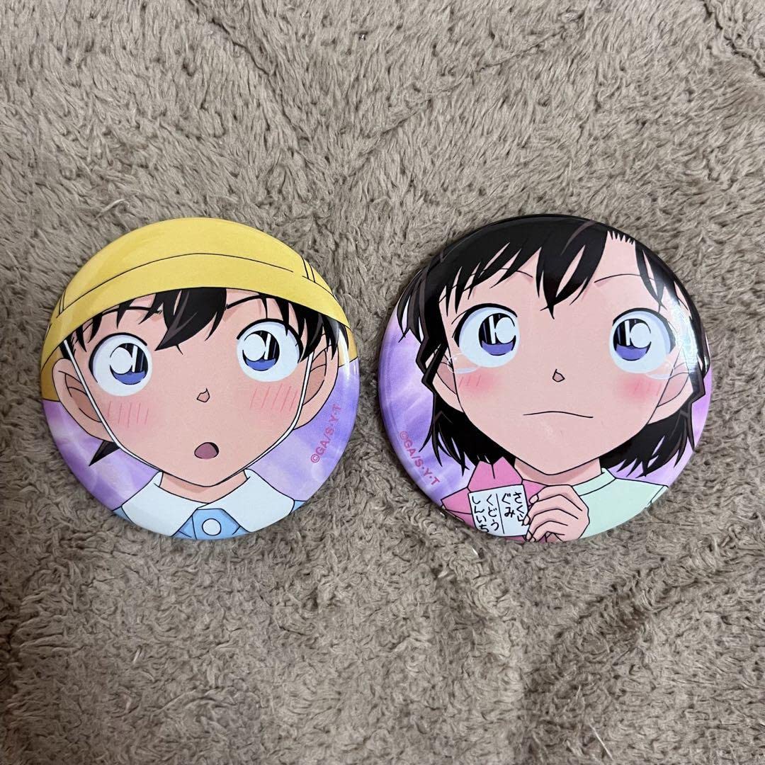 Amazon.co.jp: コナン コナンプラザ 缶バッジD工藤新一 毛利蘭 幼少期  