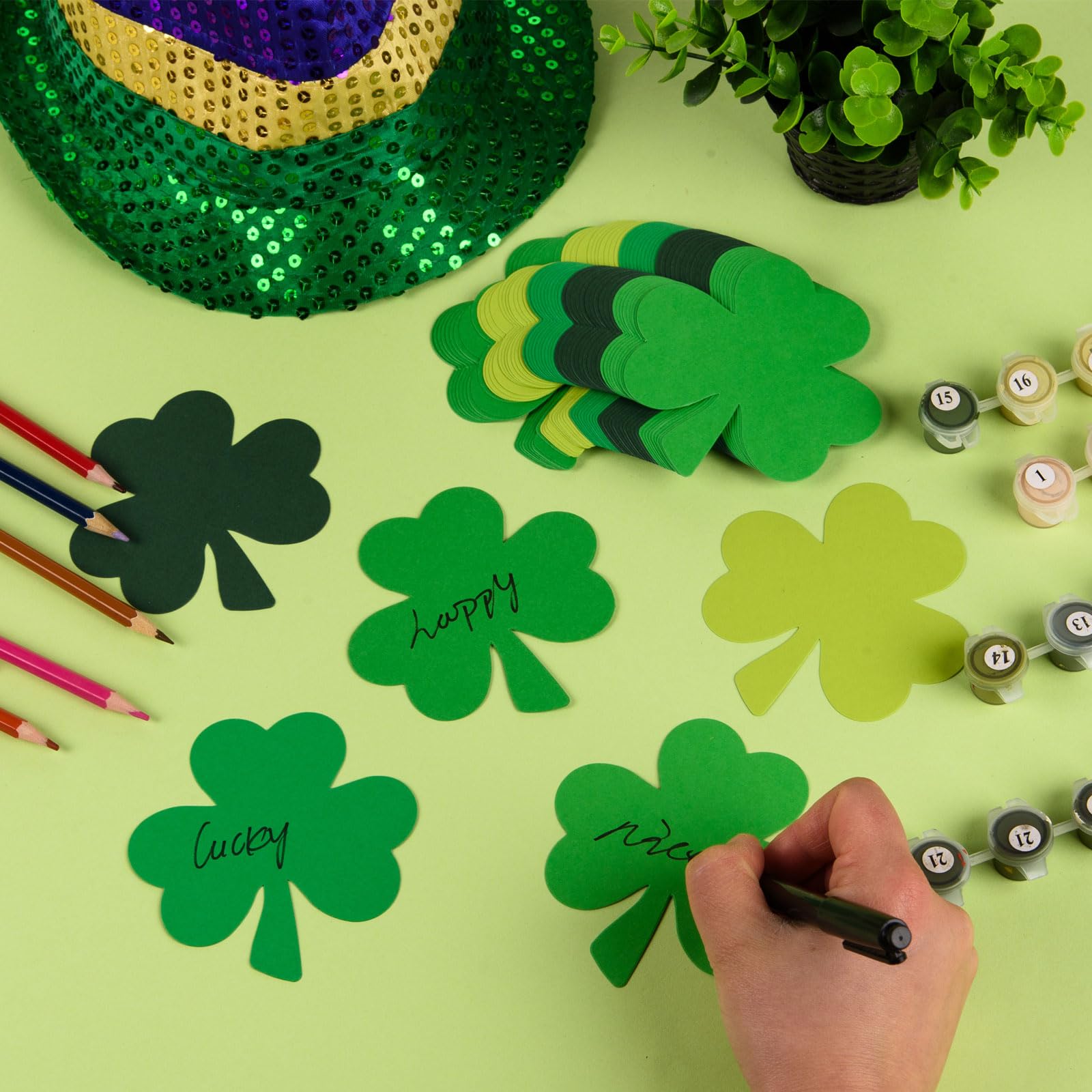 Amazon.com: MixTeach 360 Pcs St. Patrick's Day Shamrocks Cutouts 4