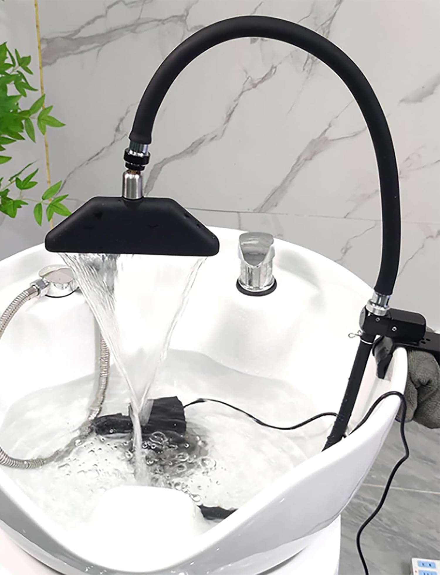 Marco de Circulación de Agua para Head Spa con Grifo Tipo Cascada Ajustable 360°, Accesorio de Head Spa para Lavacabezas - para Peluquerías, Barberías y Uso Doméstico, Clips de Fijación Metálicos
