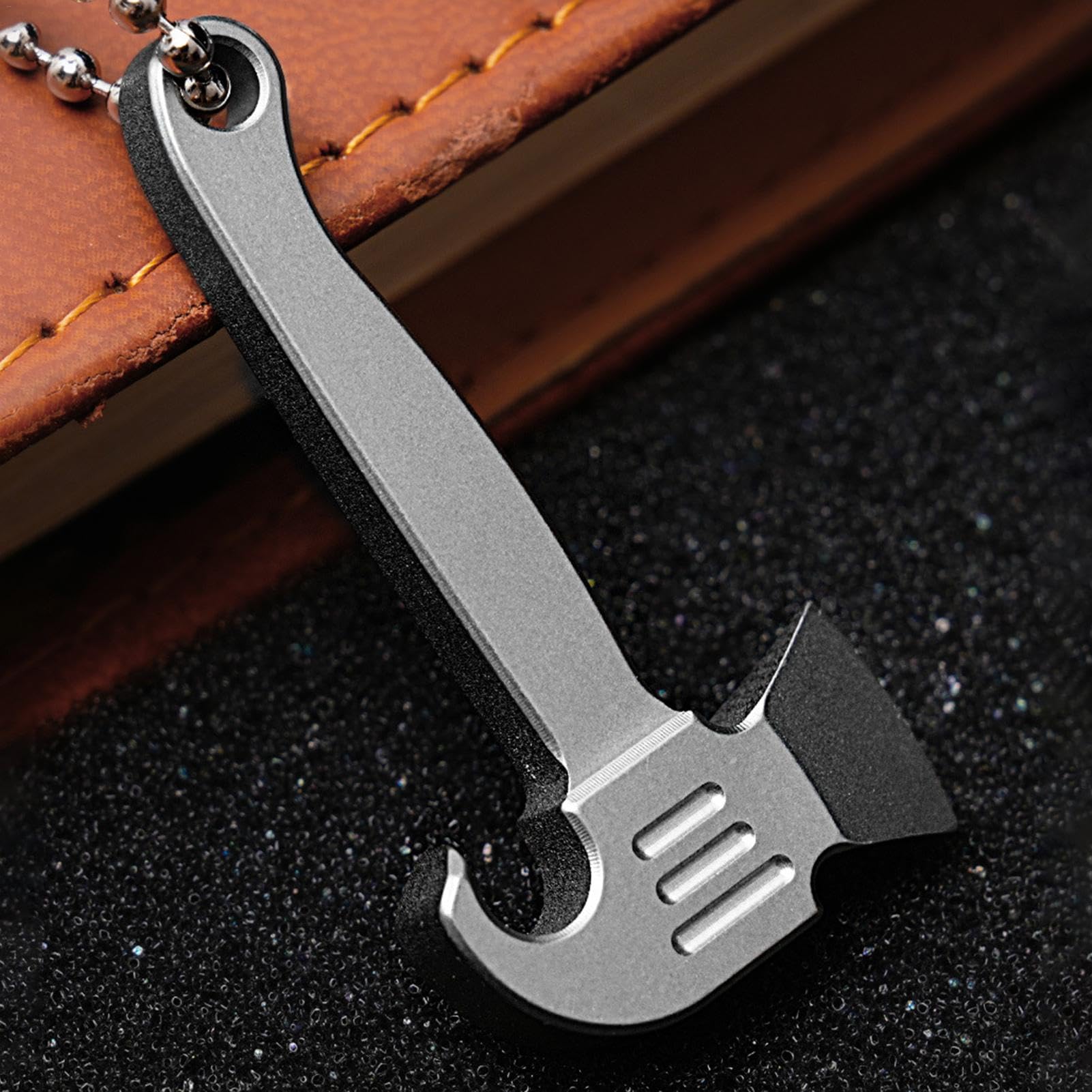 Hache de camping en titane, outil de hache de poche - Pendentif ouvre-bouteille de hachette de poche | Petite hachette de poche multifonctionnelle en de titane pour Noël