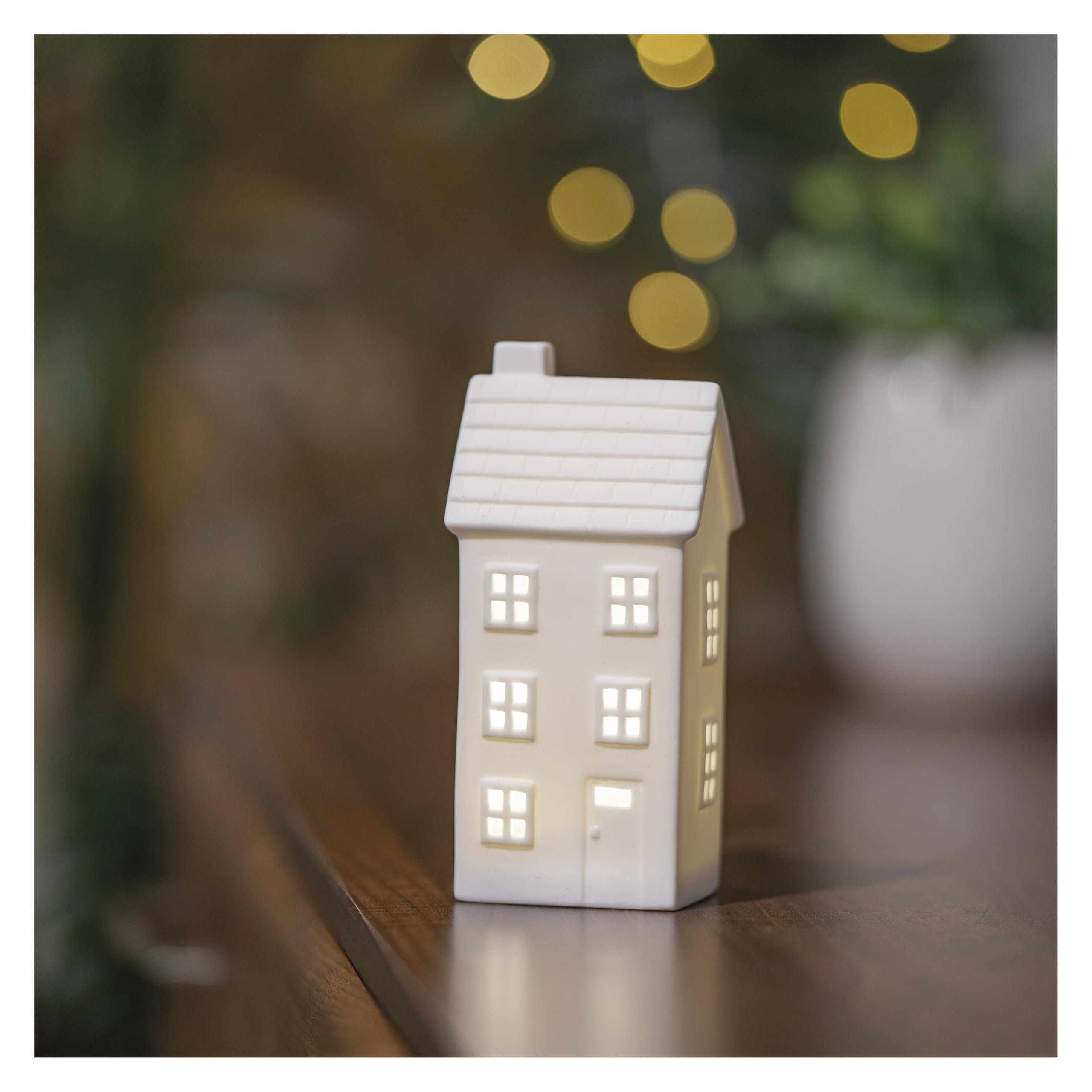 EMOS - Ceramic LED high-Rise with Warm White Light, 1x Button Cell and Timer - Lighting Winter House Battery Operated, 1x CR2032 Included in the Product - Timer for auto Switching on 6/18h - White