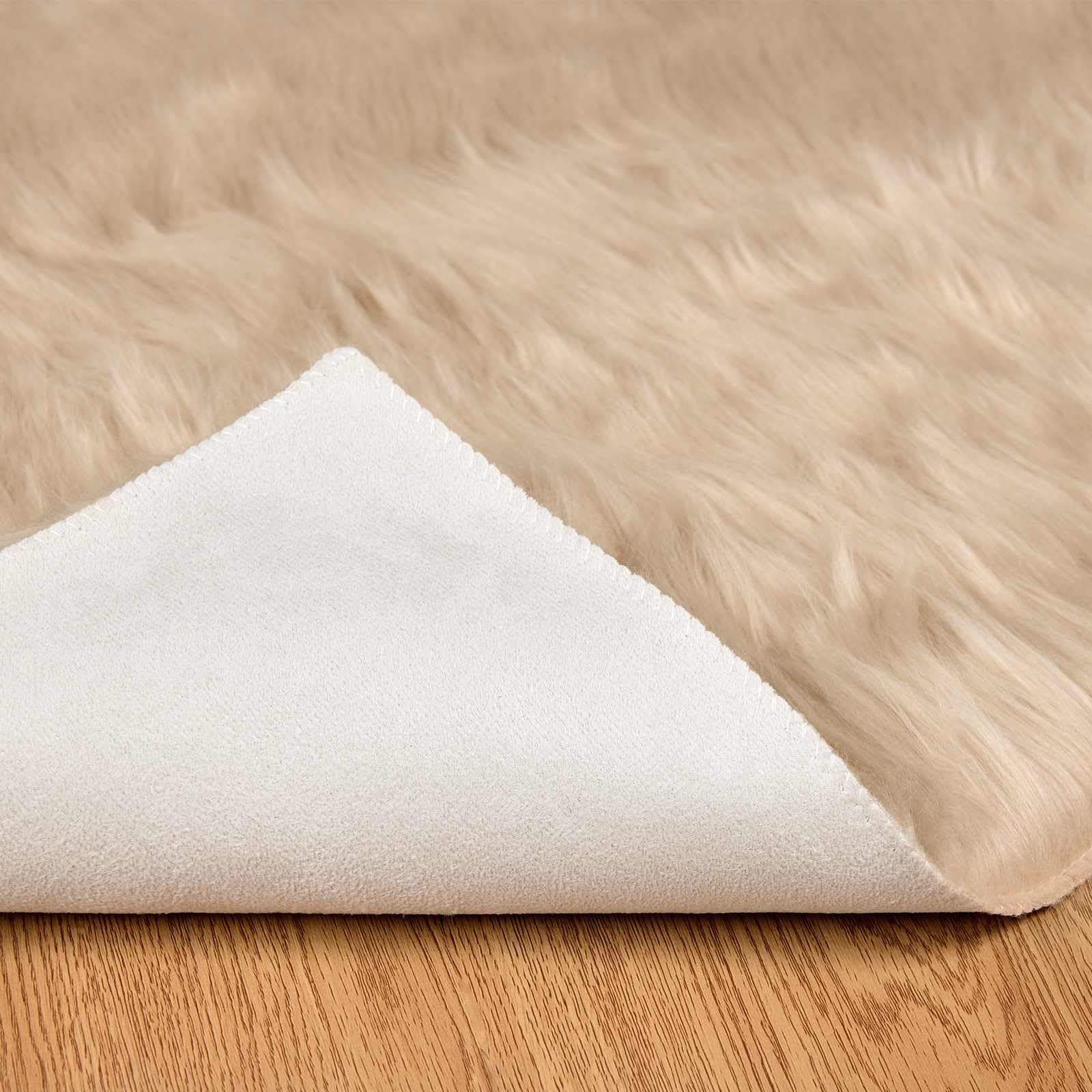 Tafalla - Alfombra de piel de oveja sintética (200 x 280 cm, 6 cm, poliéster suave, diseño moderno, duradera y cálida)