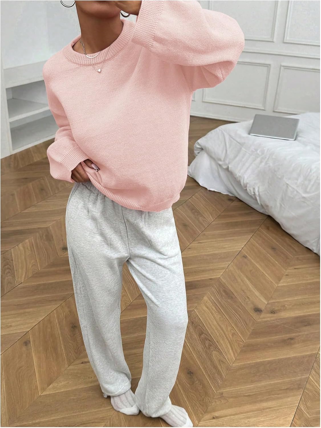 WDIRARA Women's Crew Neck Long Sleeve Sweaters Basic Solid Jumper Pullover Knit Tops - Image 5