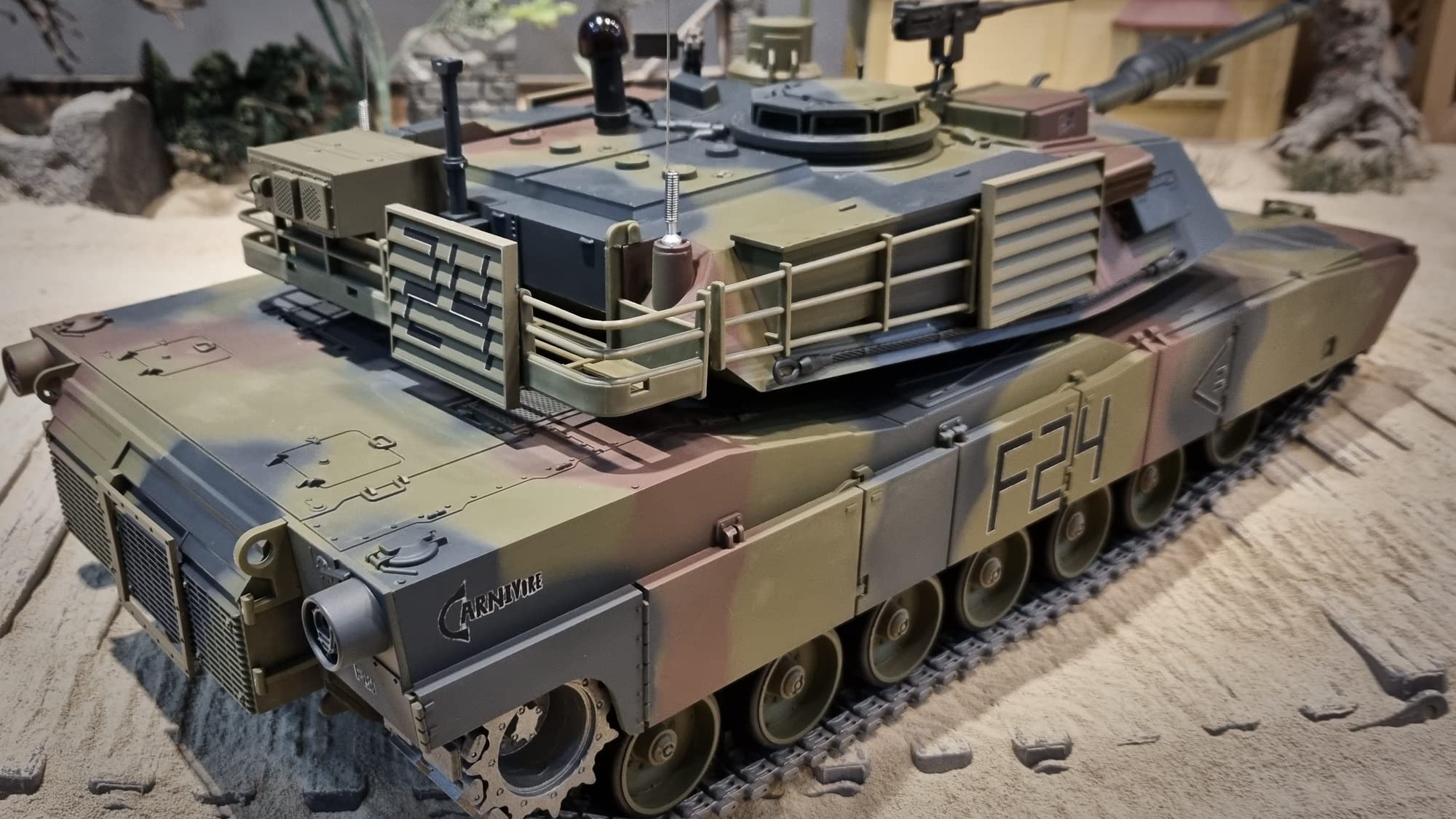 Efaso Op afstand bestuurde tank Abrams M1A2 RC met schietfunctie - Soft Efaso Op afstand bestuurde tank Abrams M1A2 RC met schietfunctie - Soft