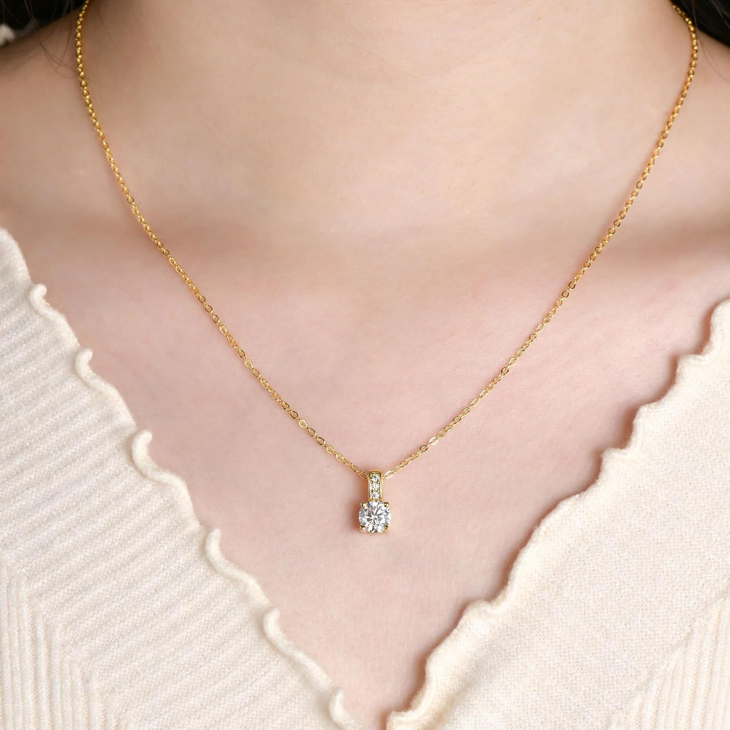 1CT Moissanite Pendant Necklace, 6.5mm D Color VVS1 Lab Created Imitation Diamond 14K Gold Filled Classic 4-Prong Pendant for Women Birthday Jewelry Gifts