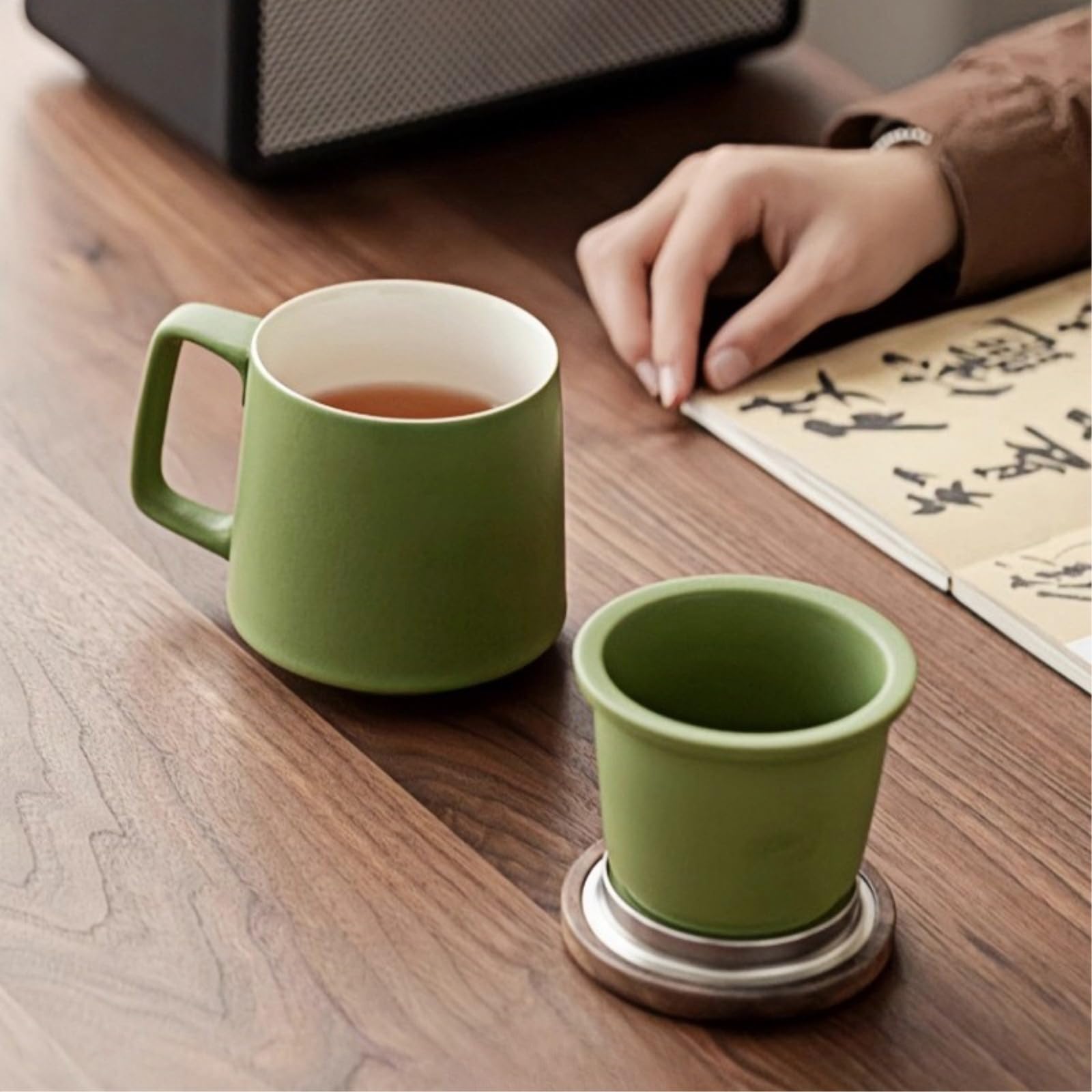 Tasse filtrante en céramique de 400 ml avec couvercle, grande capacité, personnalité exquise et tasse antique noire givrée pratique - 400 ml