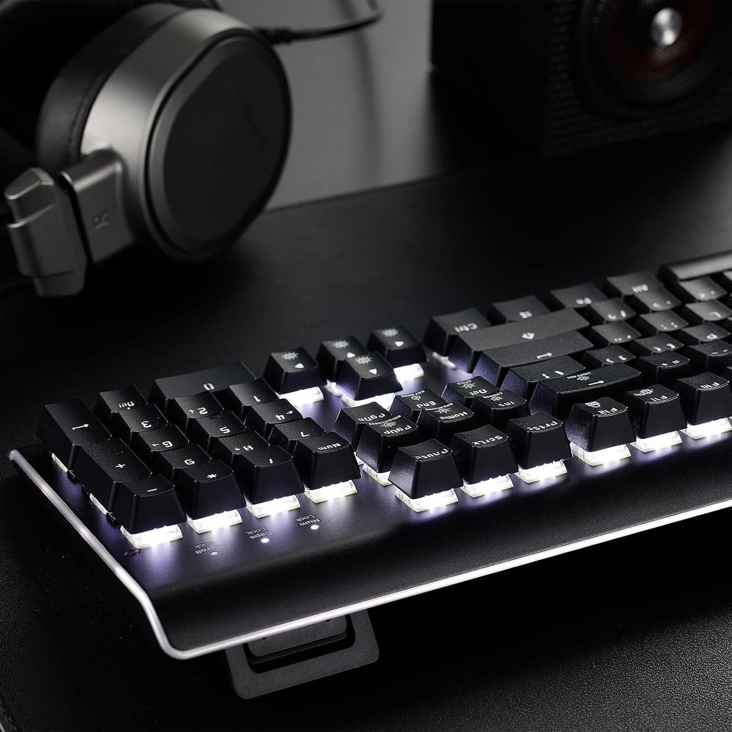 Hexgears GK735 Mechanical Gaming Keyboard Kailh Box White Switch 104 Keys ABS Keycaps Wired Gaming Keyboard with White LED Backlight, Ergonomic Design for Windows Laptop PC Mac (No Light Strip)