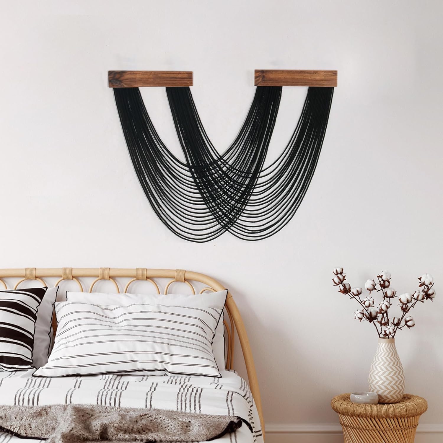 LB Black Macrame Wall Hanging, Boho Tapestry Wall Hanging Macrame Wall Art Handmade Yarn Woven Wall Art Modern Home Decor Headboard Wall Decor for Bedroom Living Room Dorm Nursery, 12x25 Inch