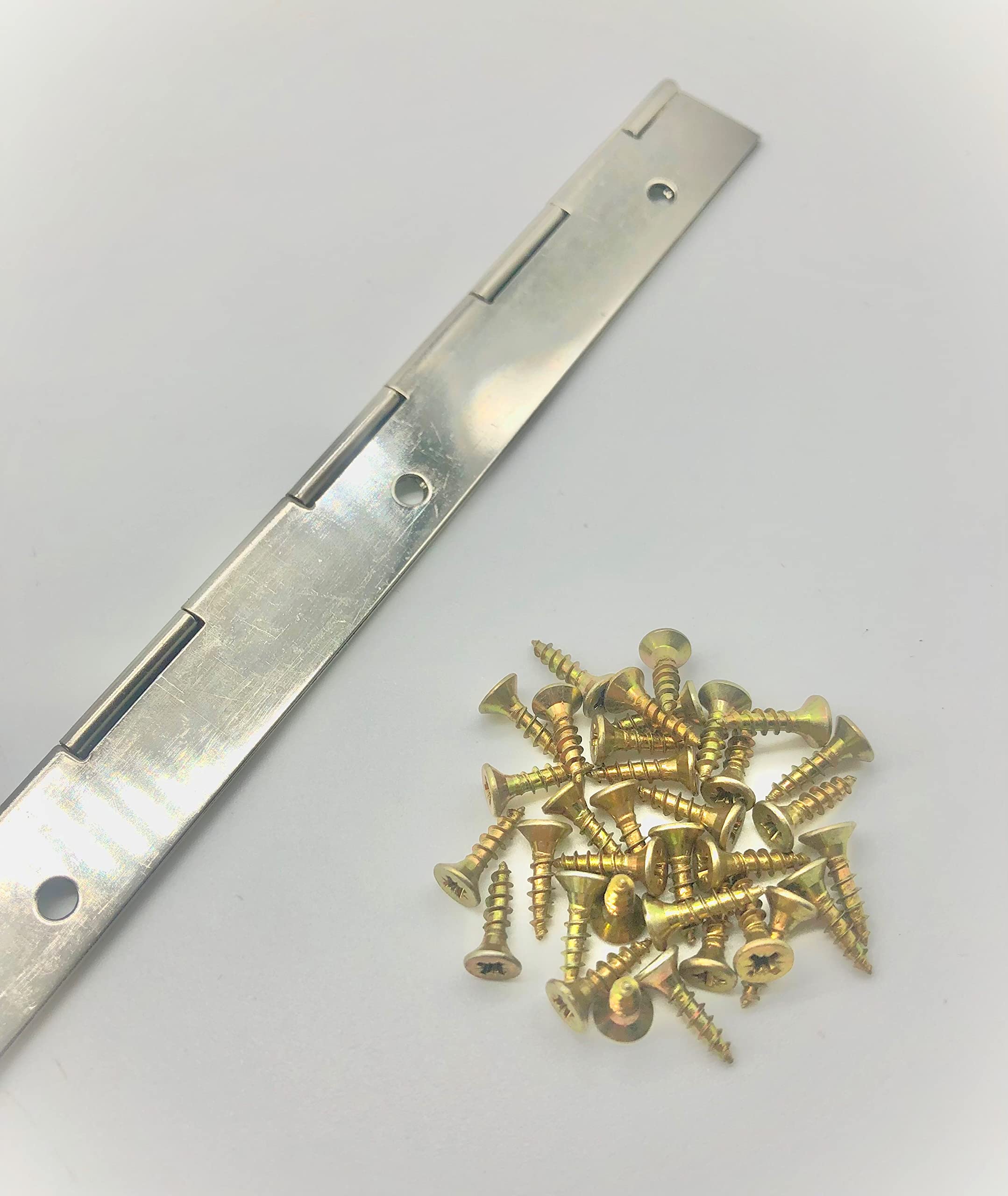 Jones Diy Silver Continuous Piano Hinge Nickel Plated With Screws 1 Metre X 32Mm