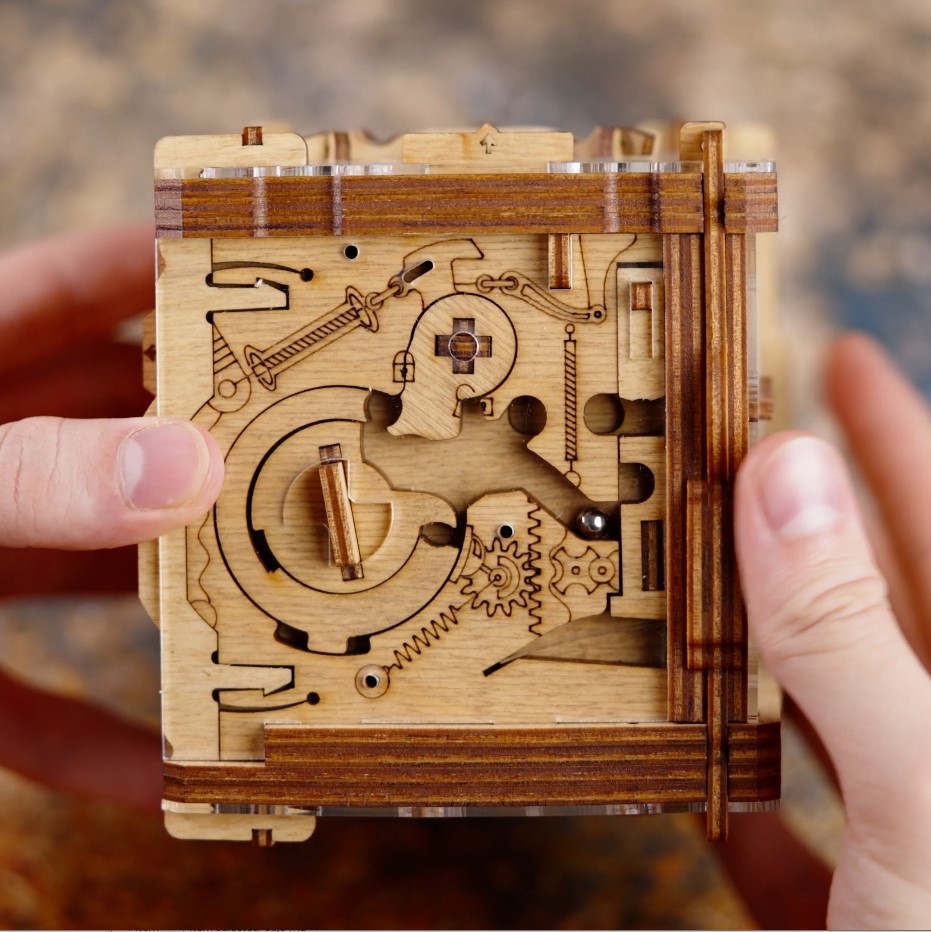 Watch iDventure Cluebox Escape Room in a Box - Cambridge Labyrinth on ...