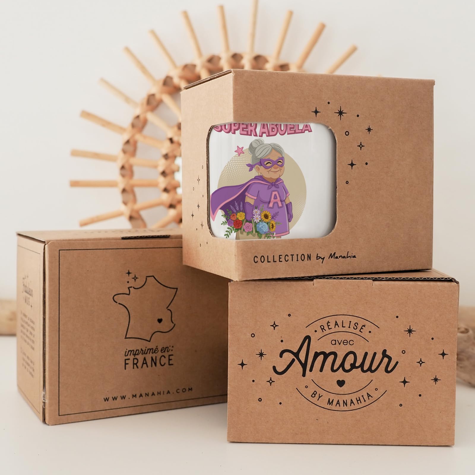 Manahia - Taza Abuelita - Aquí bebe una super abuela | Regalo Original Nietos, Superabuela - Idea Sorpresa Cumpleaños, Día de la madre, Navidad | Caja Regalo Kraft — view 8