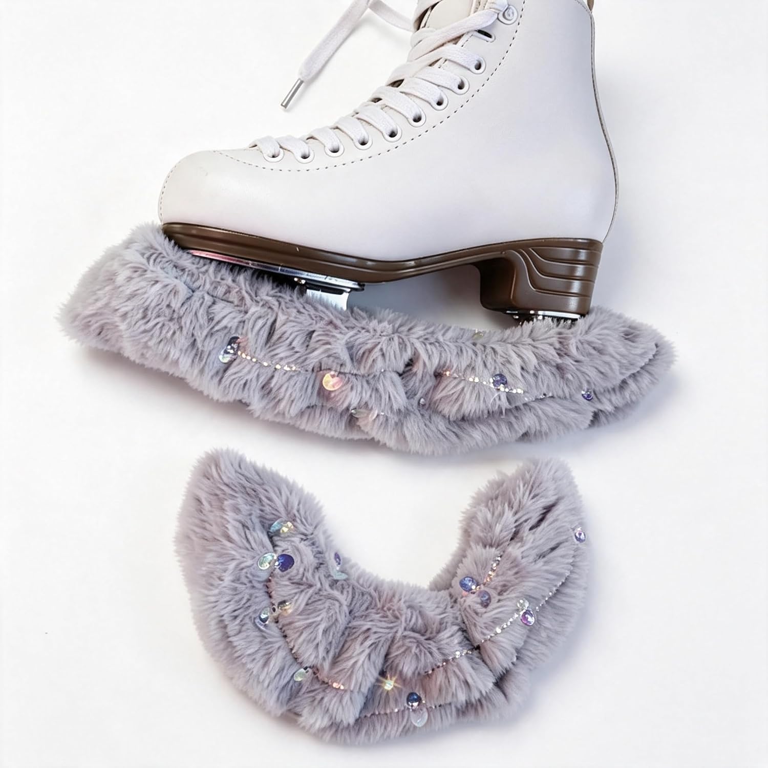 1 Pair Plush Ice Skate Blade Covers, Cute Fuzzy Hockey Skate Guards with Sequin Design, Anti-Scratch Dustproof Blade Protectors for Figure Skates and Ice Hockey Skates