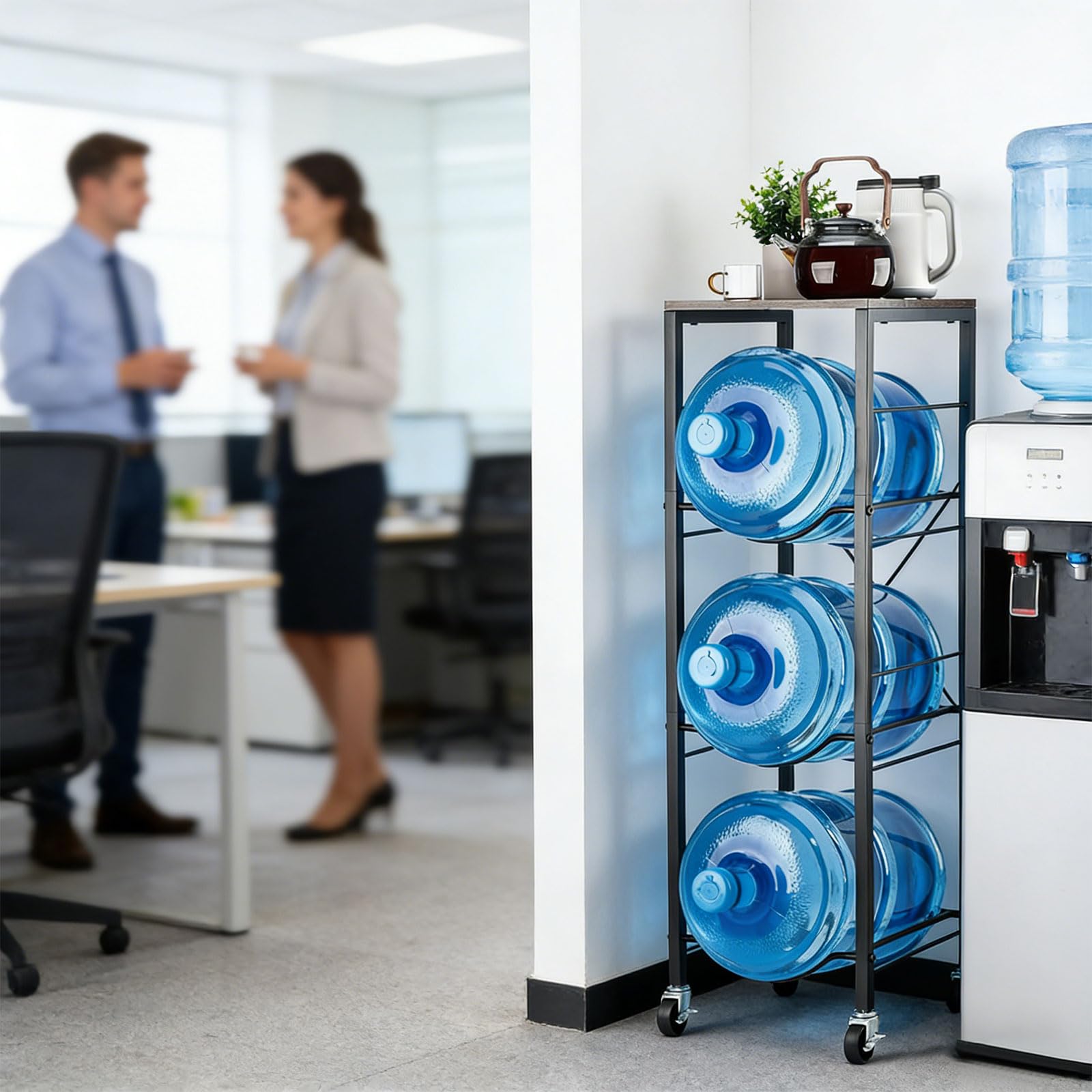 Soporte vertical para cubo de agua de tres capas con rodillos para el hogar y uso, estante de acero al carbono resistente