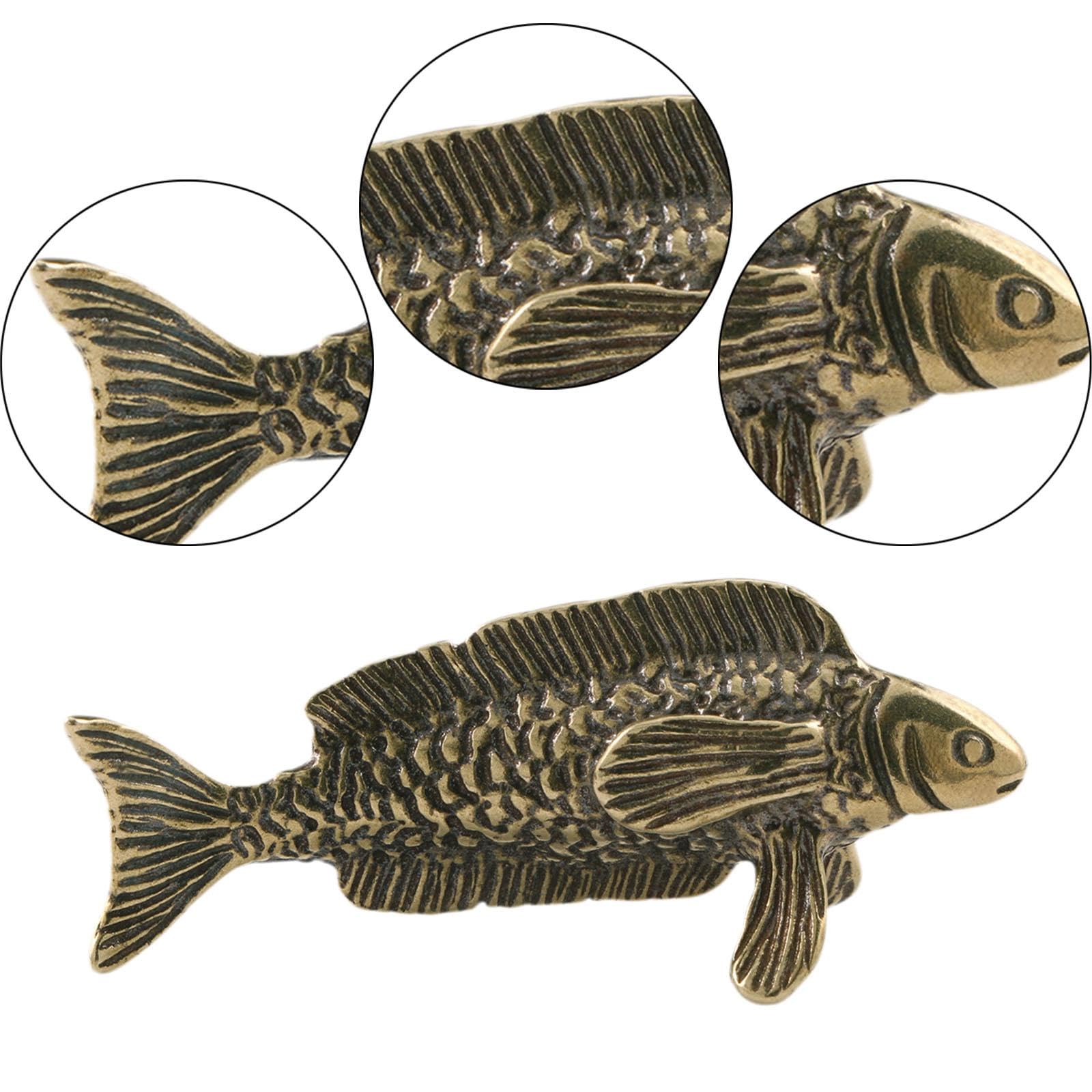 真鍮製魚の彫刻 2体セット