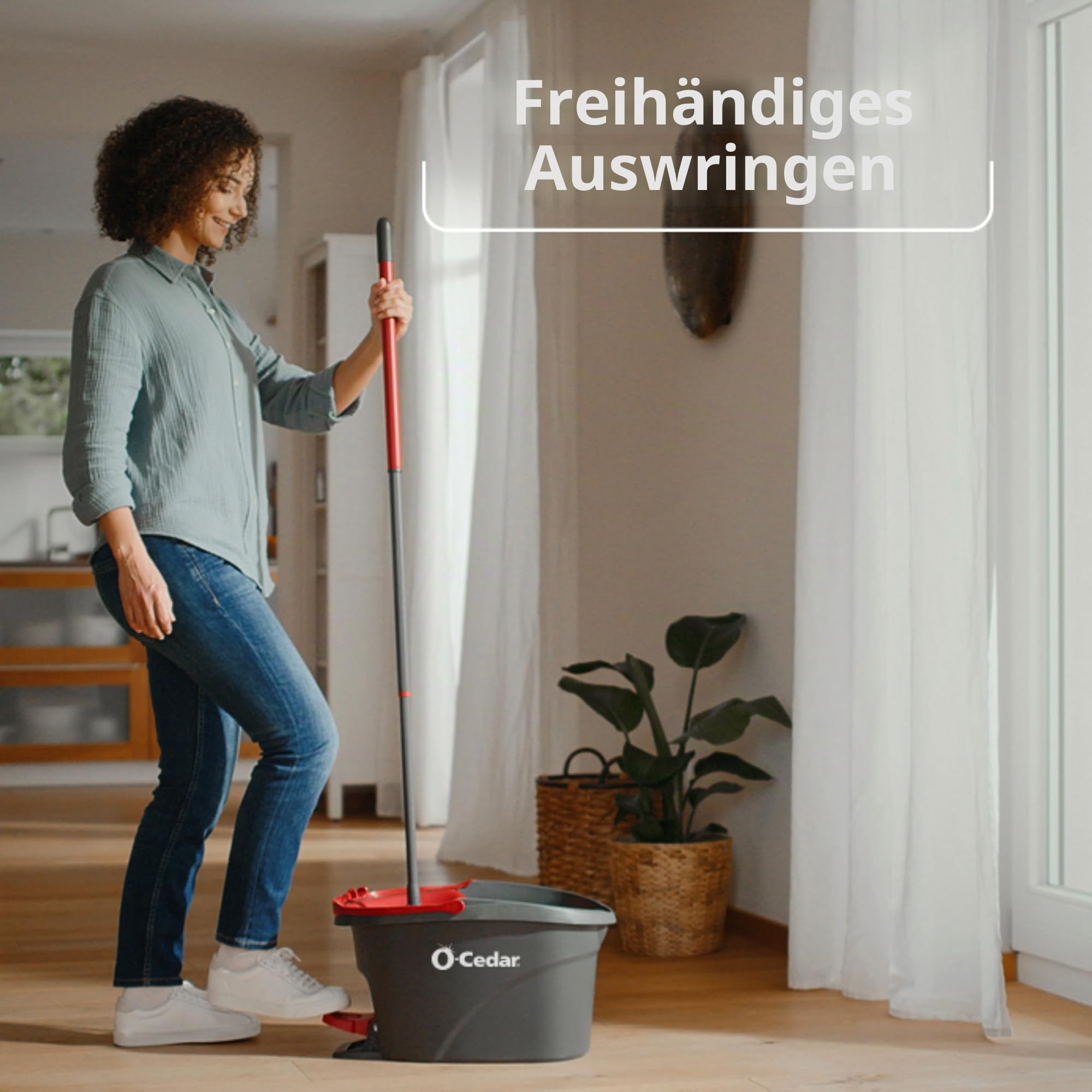 O-Cedar Mop und Eimer Frustfreie Verpackung Microfiber Floor Cleaning System Spin Mop and Bucket with 4 Extra Refills