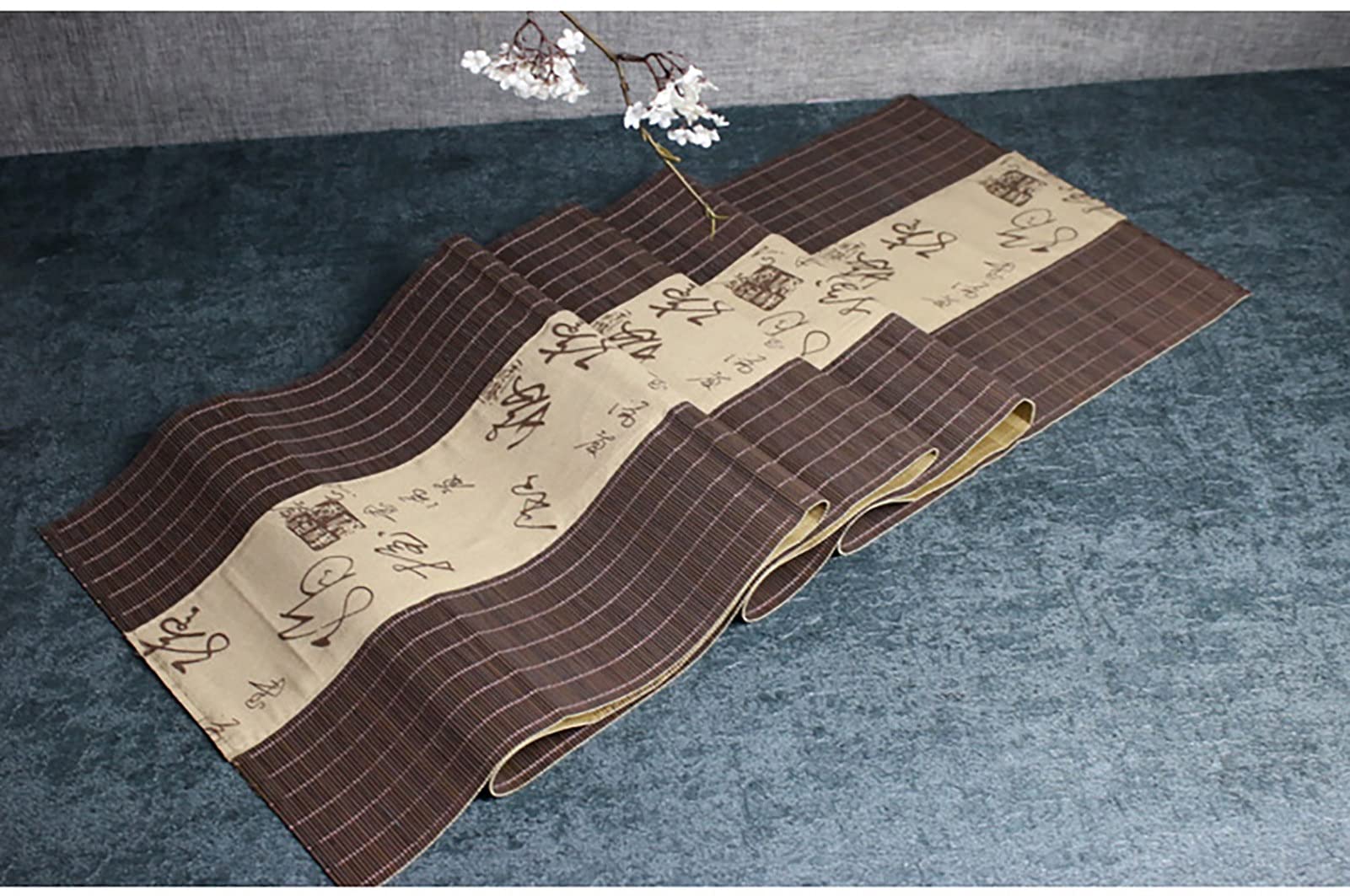 Chemin de table en bambou naturel, Chemin de Table en bambou antidérapant, tapis de salle à manger faits à la main avec décoration en tissu imprimé, facile à nettoyer et dessous de verre(Coffee,12" x