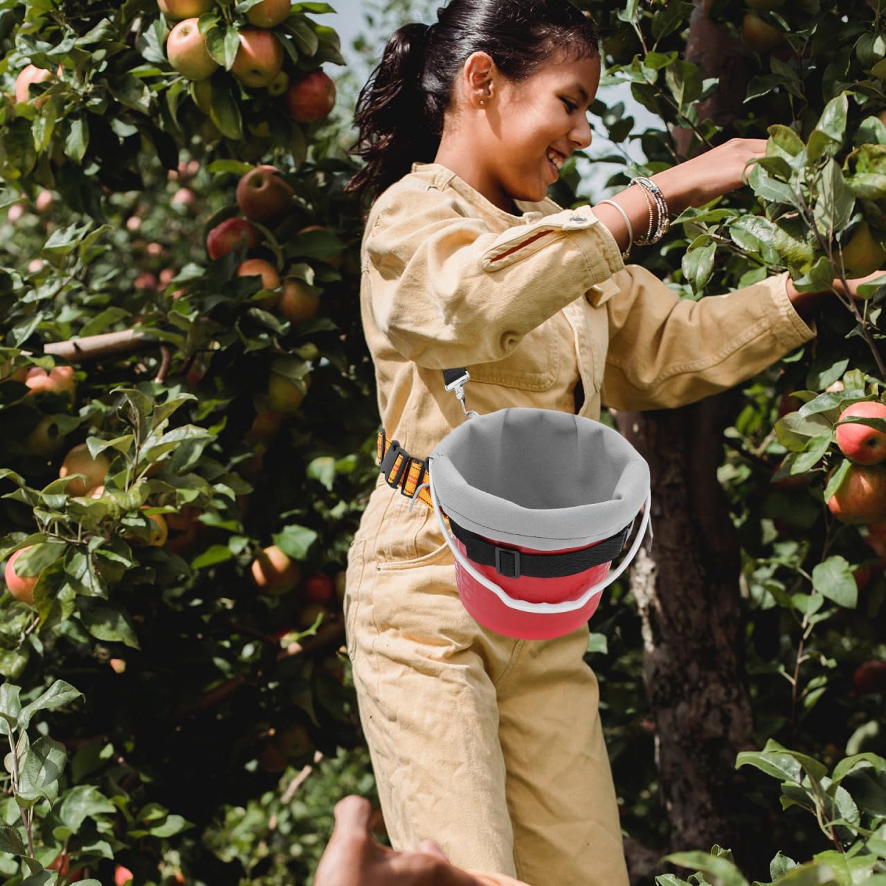 MAGICLULU Tragbarer Obstpflückkorb Mit Verstellbarem Hüftgurt Und Einschultrigem Umhängegurt Leichter Erntekorb Für Kirsch- Blaubeer- Und Tomatenpflücken Mit Verdickter Innenauskleidung